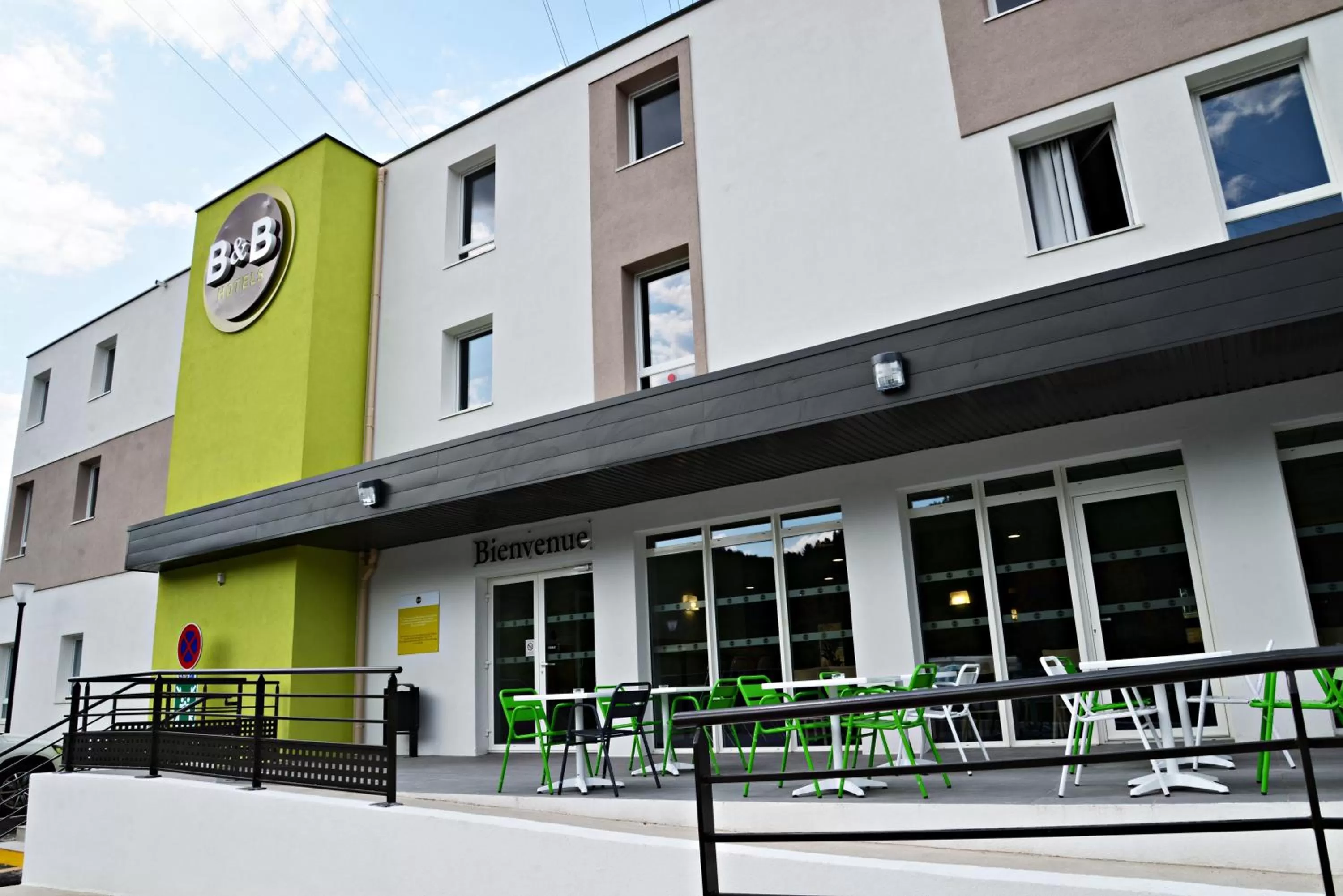 Property building in B&B HOTEL Alès - Pôle Mécanique