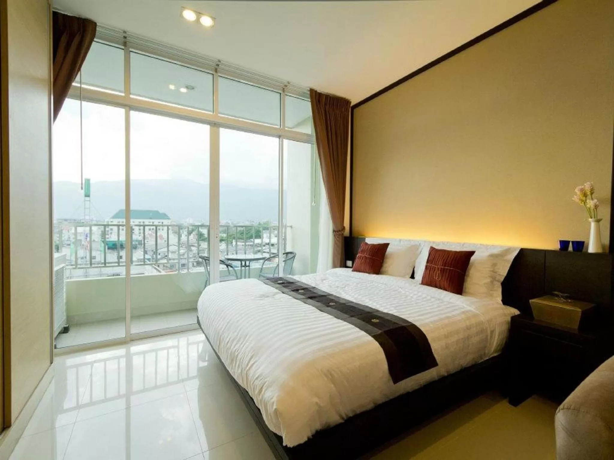 Bedroom, Bed in The Grand Wipanan Residence
