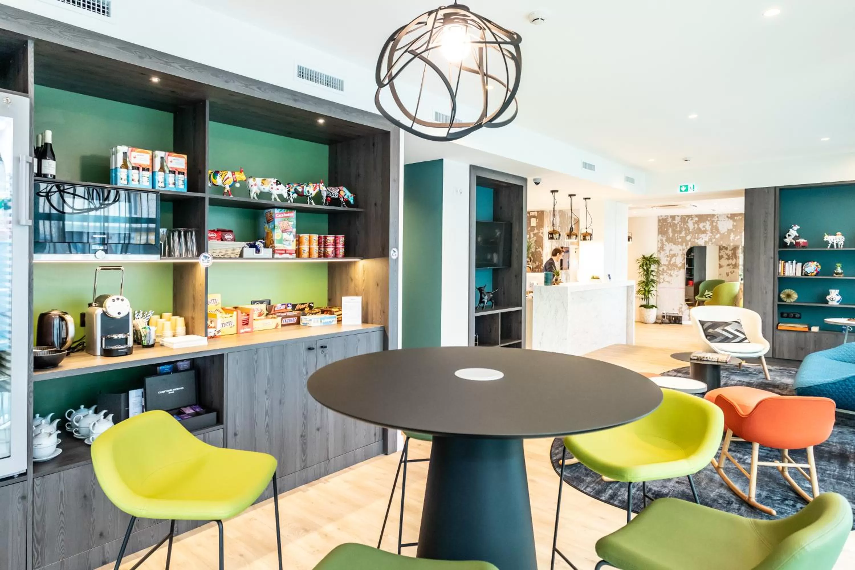 Lobby or reception in Hôtel The Originals City Le Berry - proche centre-ville - Gare - parking - recharge véhicule