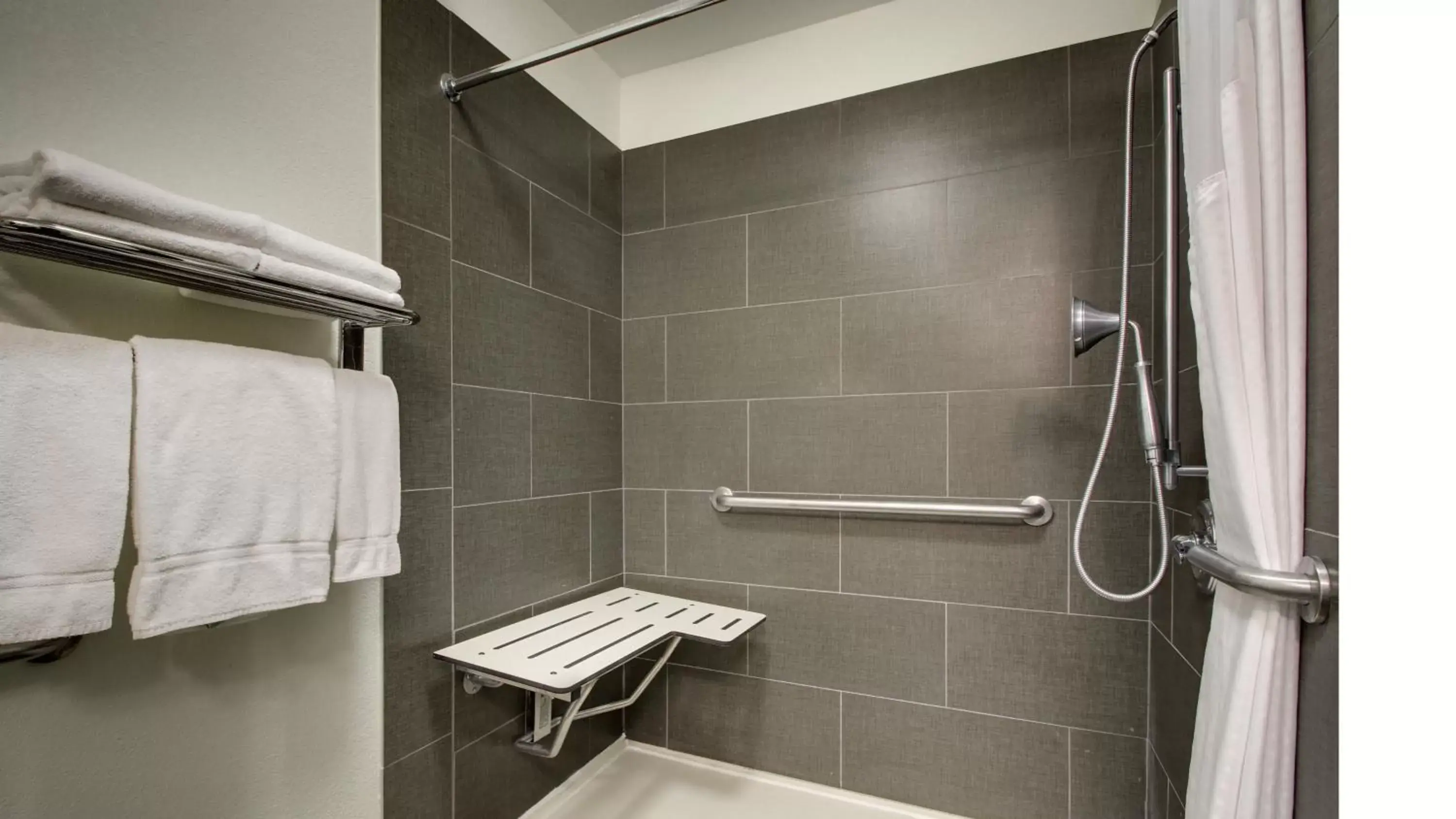 Two Double Bed Hearing Accessible - Non-Smoking in La Quinta Inn & Suites by Wyndham Meridian Two Double Bed Hearing Accessible - Non-Smoking in La Quinta Inn & Suites by Wyndham Meridian