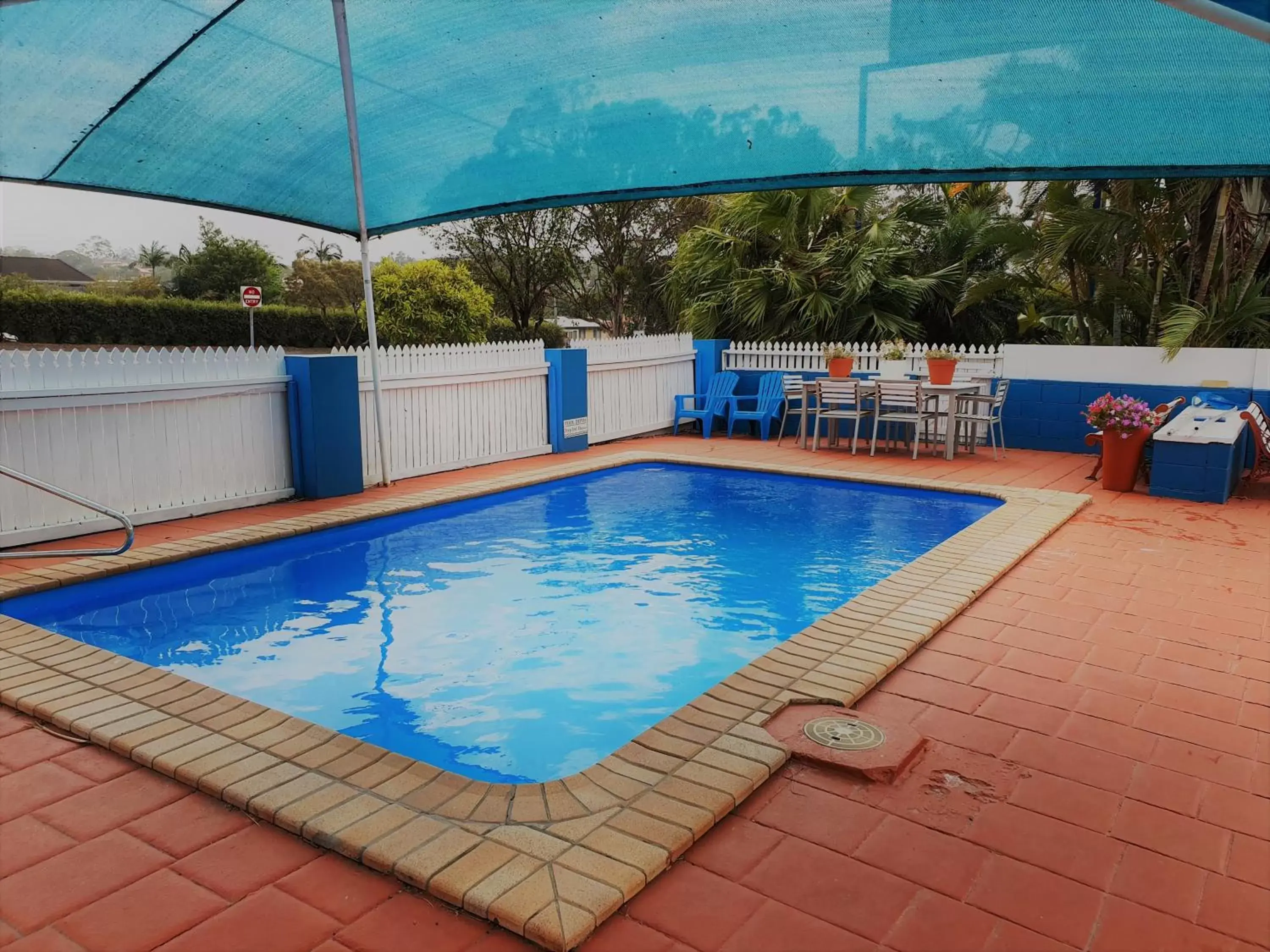 Swimming Pool in Aspley Motor Inn