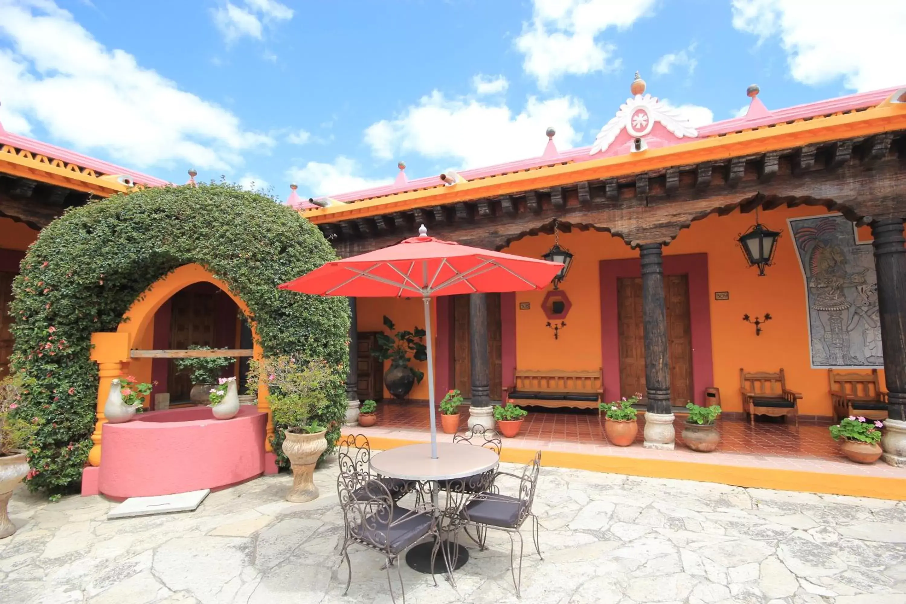 Patio in Hotel Diego de Mazariegos