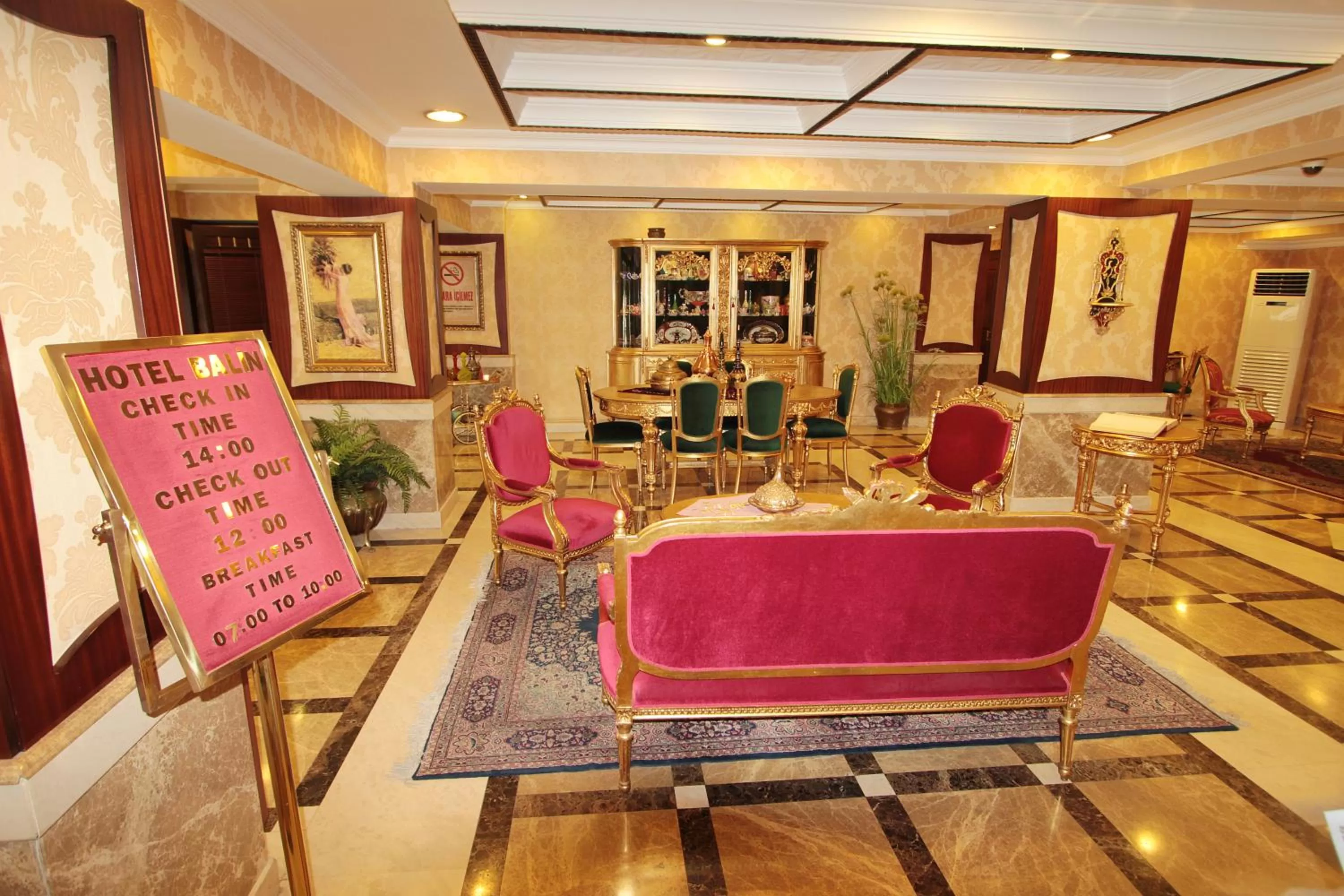 Lobby or reception in Balin Hotel - Special Category