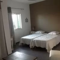 Photo of the whole room in Les Canneliers