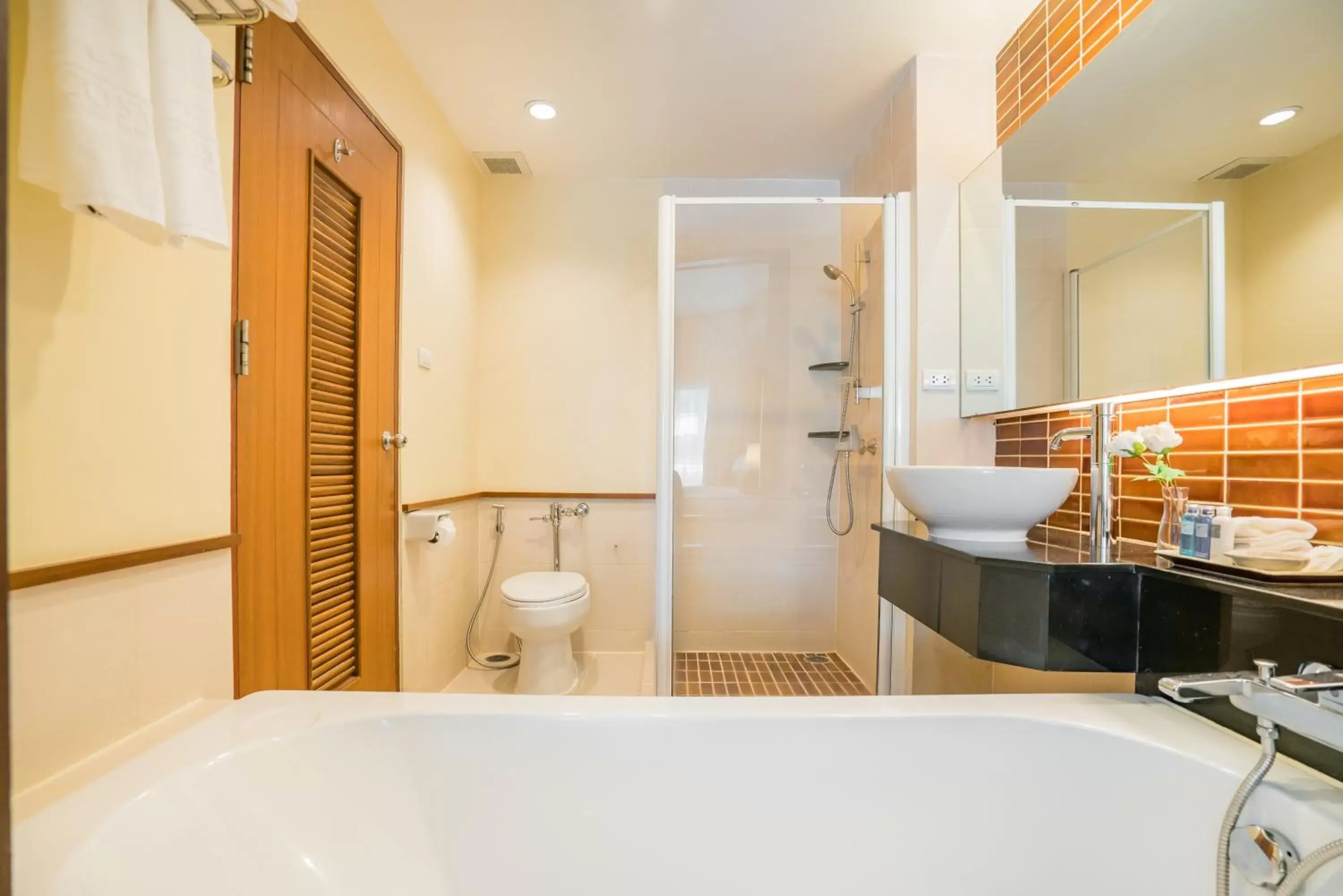 Deluxe Twin Room in Cosy Beach Hotel - SHA Extra Plus Deluxe Twin Room in Cosy Beach Hotel - SHA Extra Plus