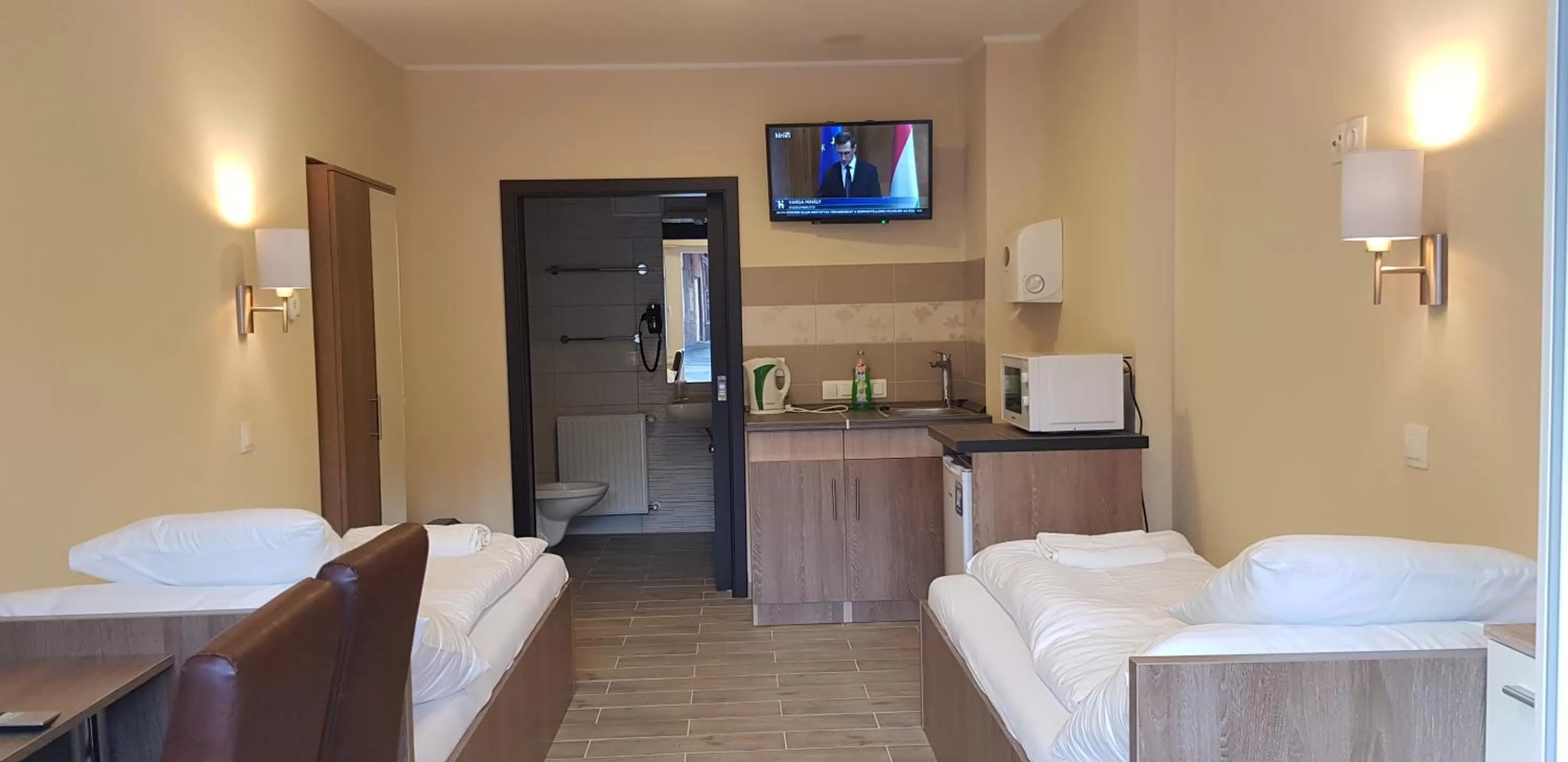 Central Panzió Gyula