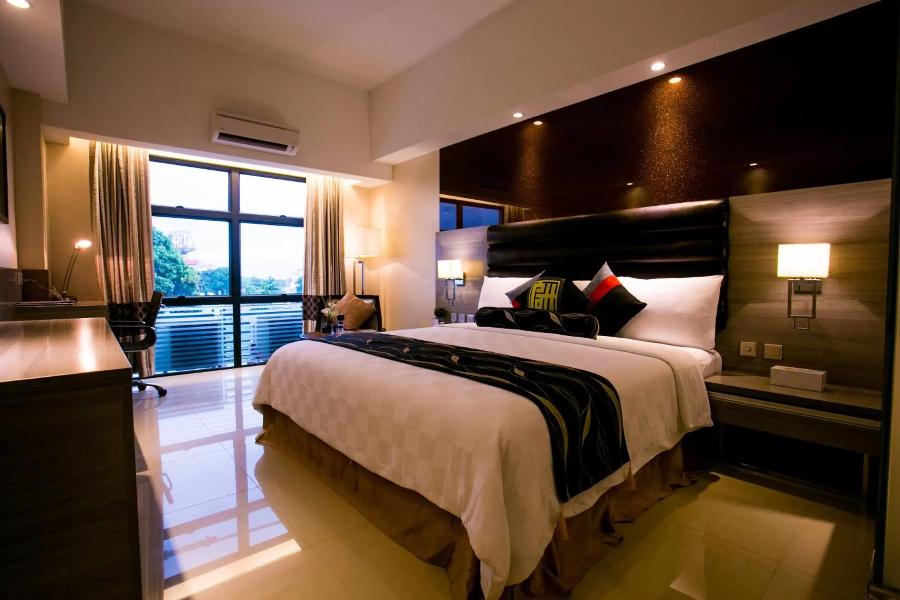 Bedroom, Bed in Prime Asia Hotel