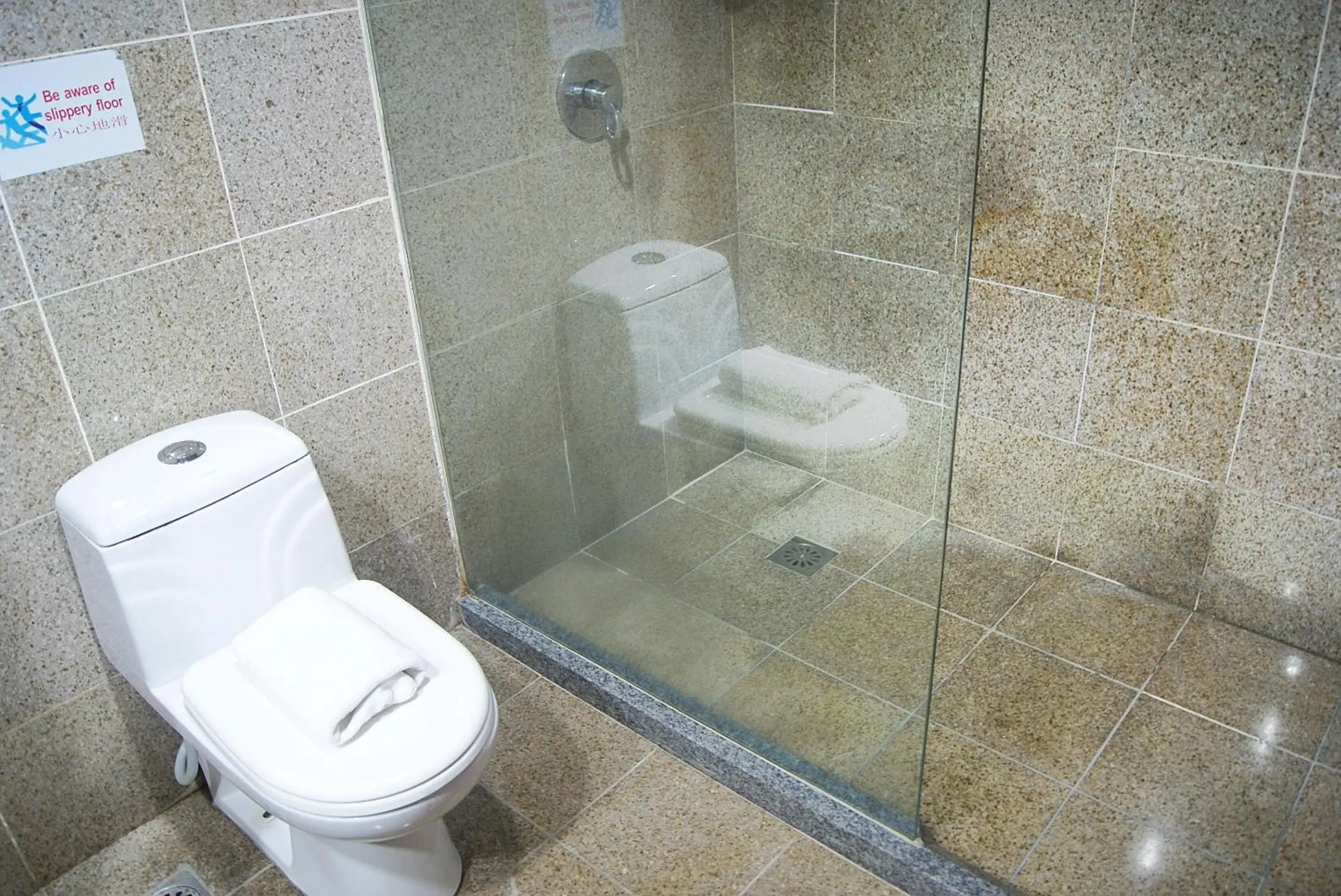 Shower, Bathroom in Tang Dynasty Bay Hotel