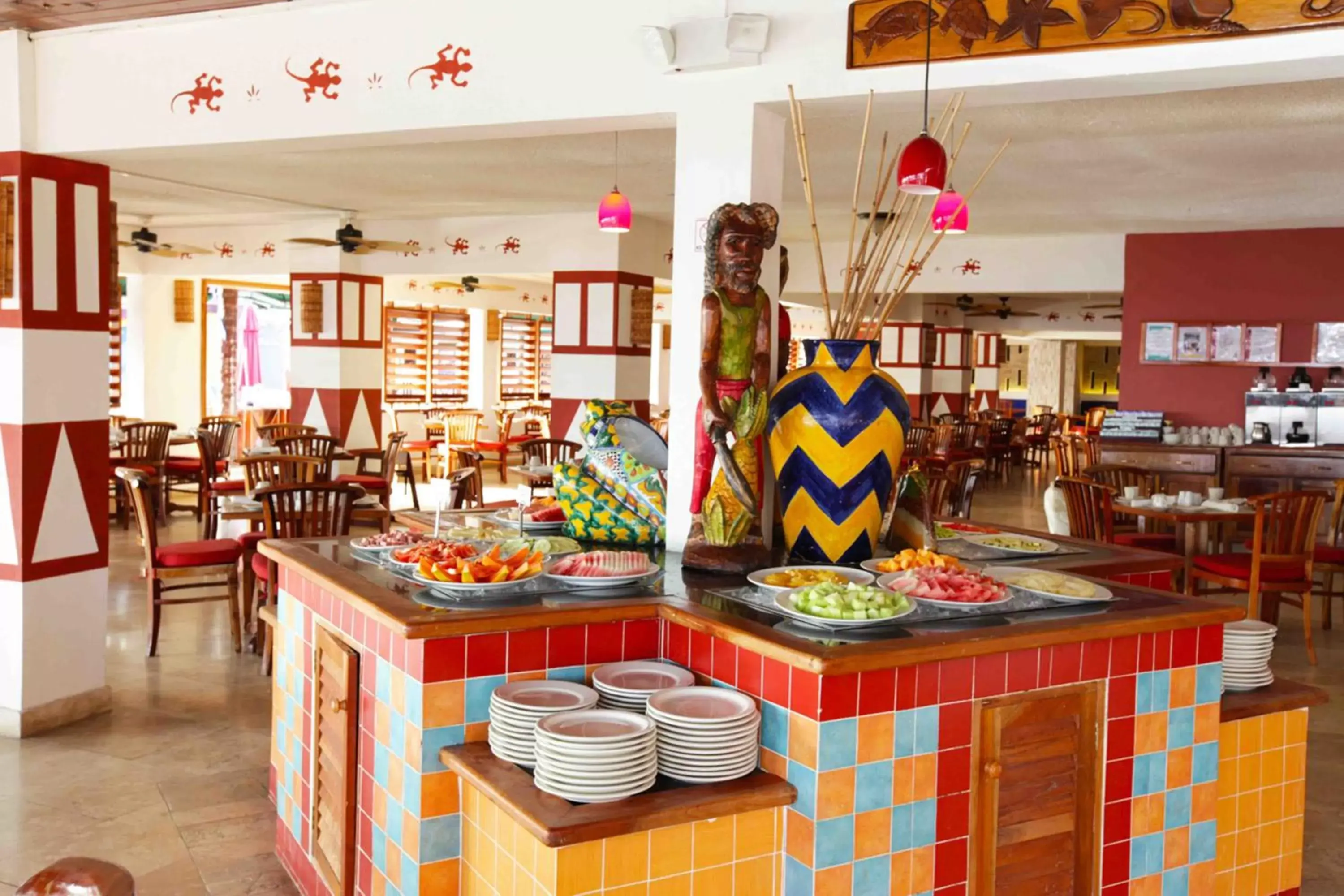 Food, Restaurant/Places to Eat in Royal Decameron Club Caribbean Resort - ALL INCLUSIVE