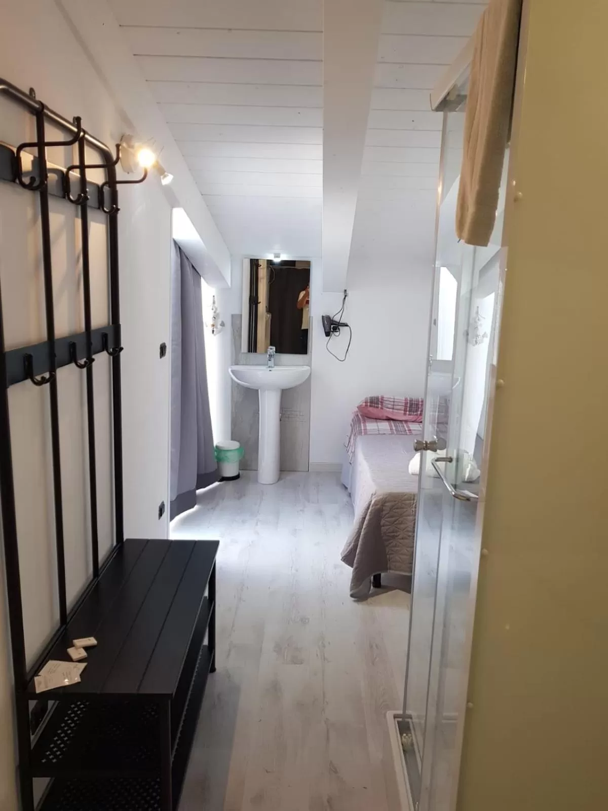 Dormi da me sul mare