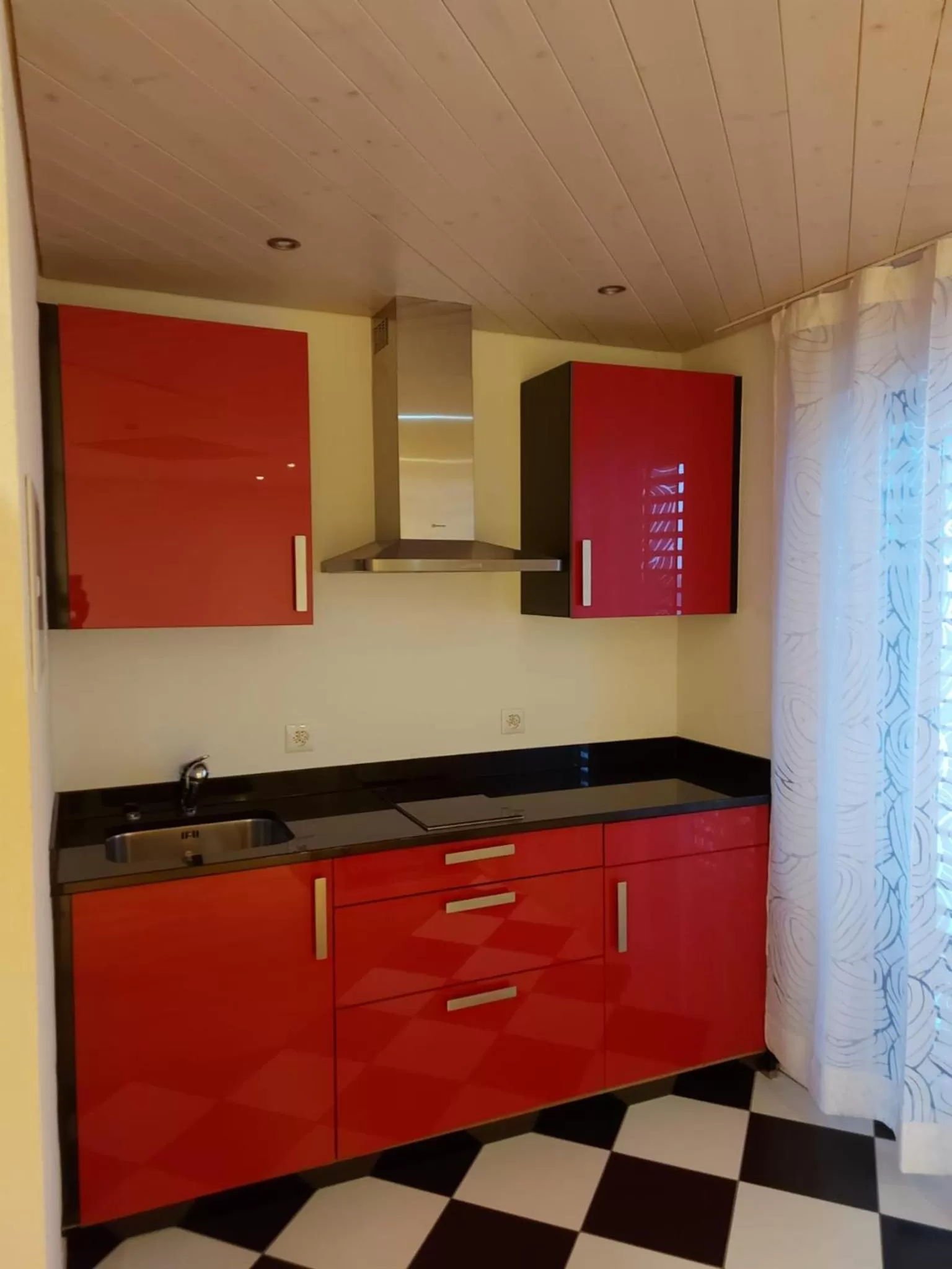 Kitchen or kitchenette in Hotel Pamakin