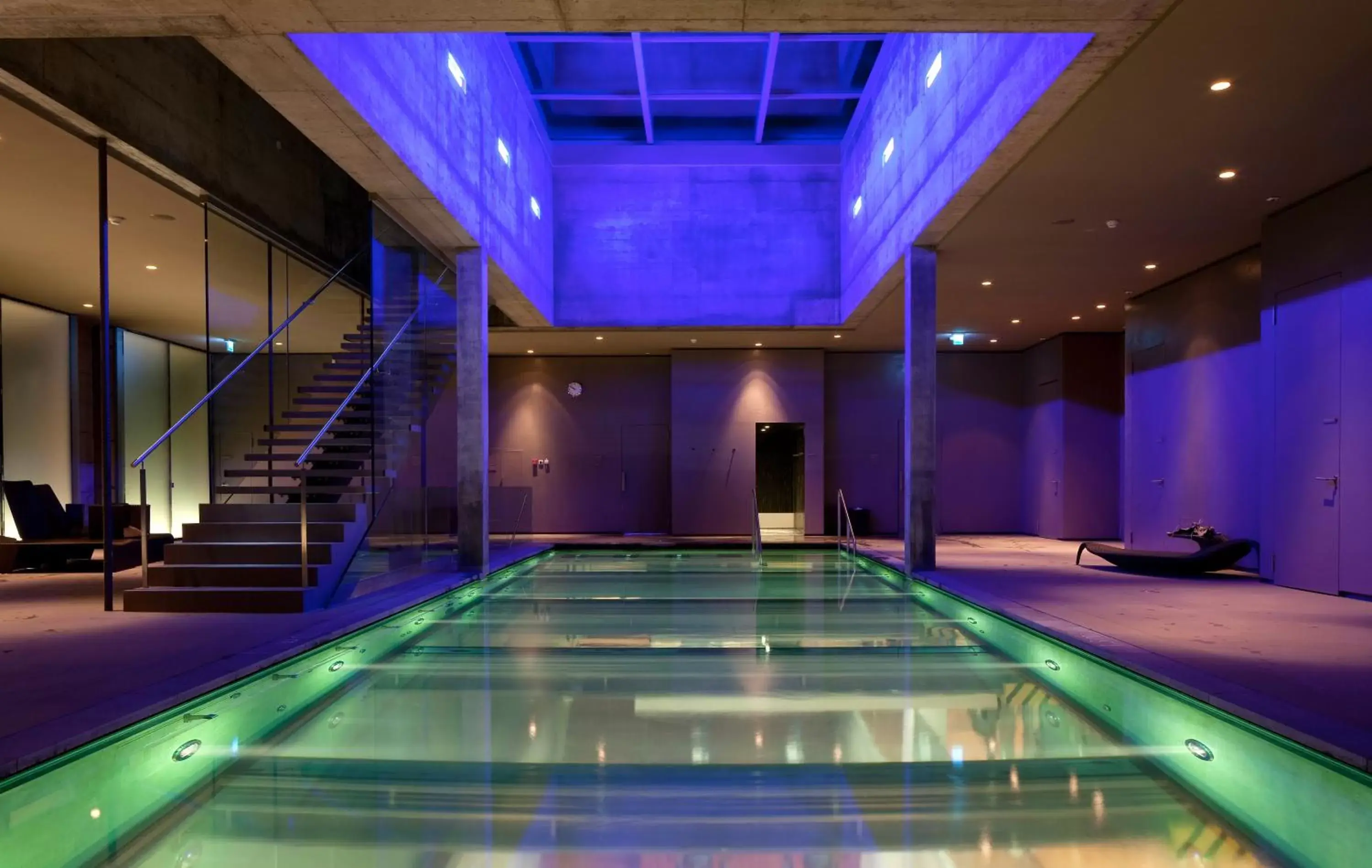 Swimming pool in Einstein St. Gallen Swimming pool in Einstein St. Gallen