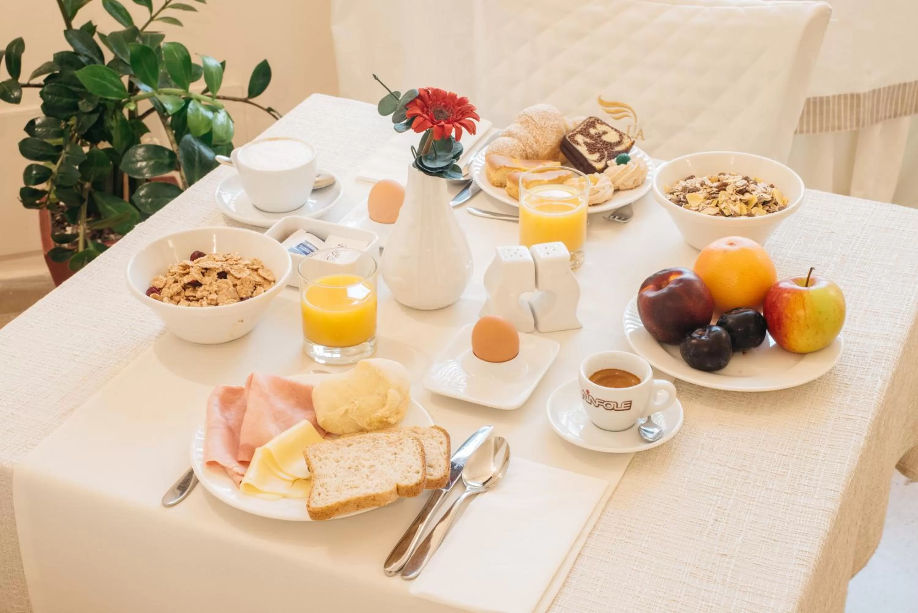 Breakfast in Hotel L'Arcangelo - Boutique Hotel