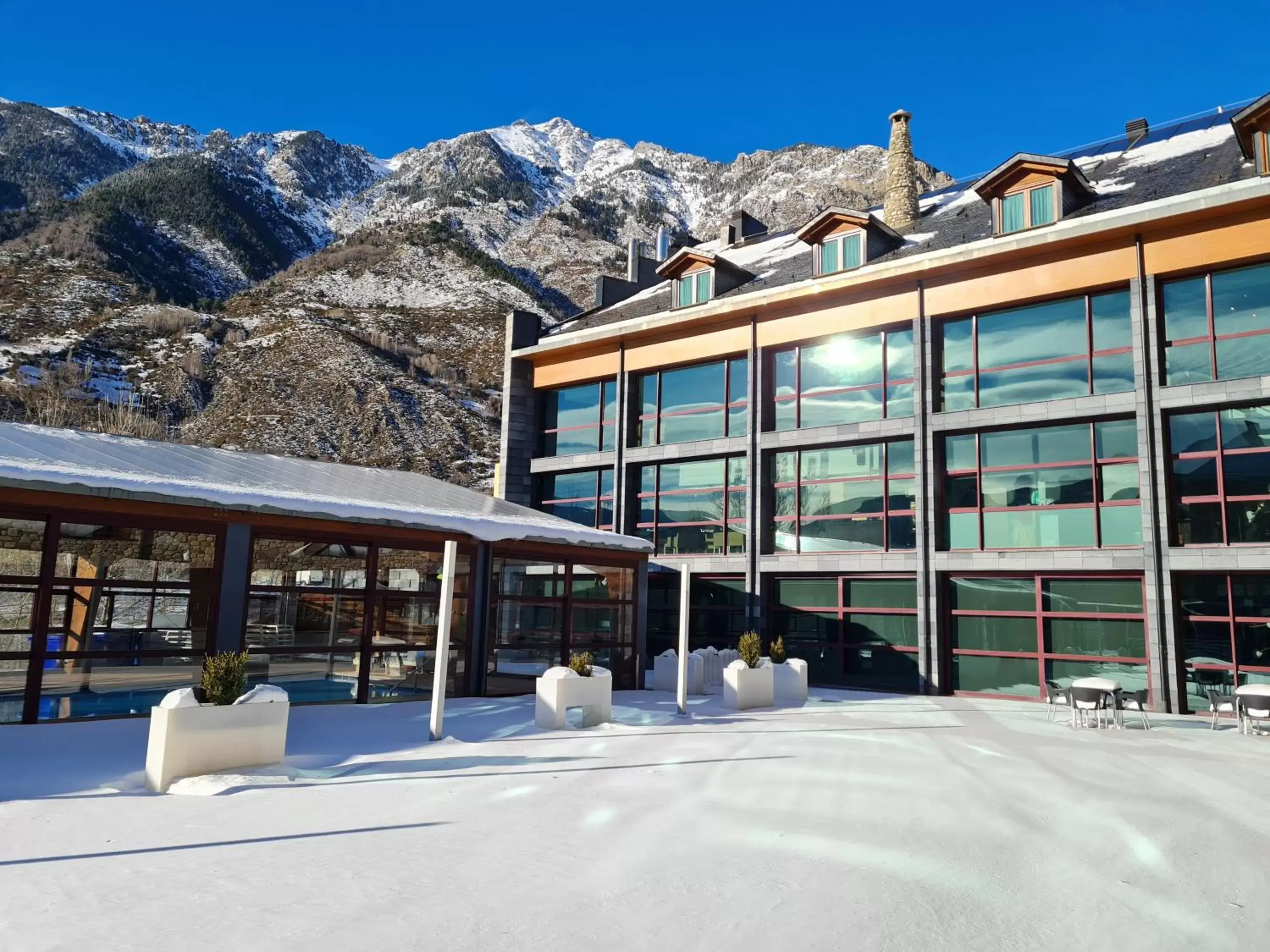 Property building, Winter in SOMMOS Hotel Aneto