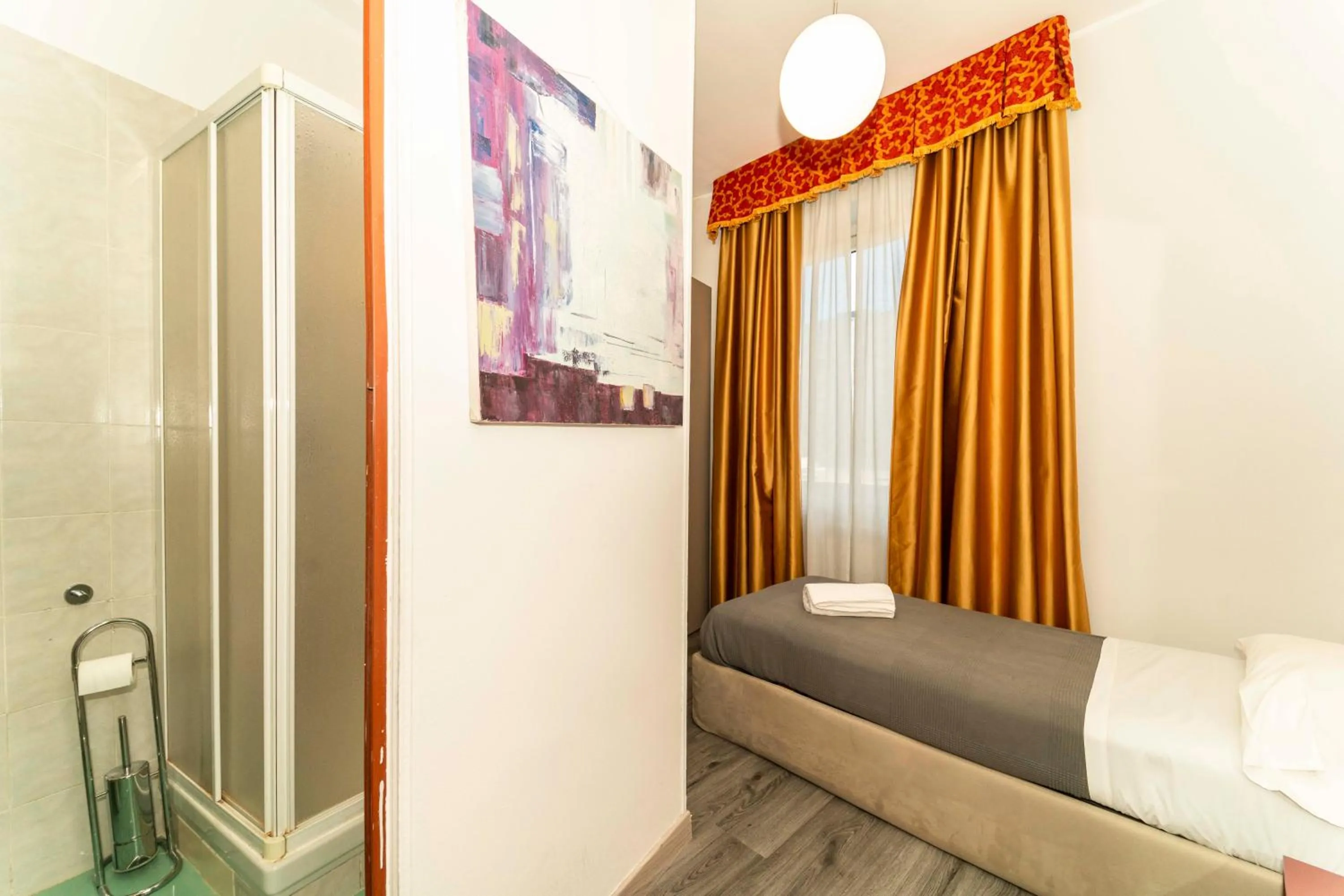 Bed in Hotel Cristallo Torino