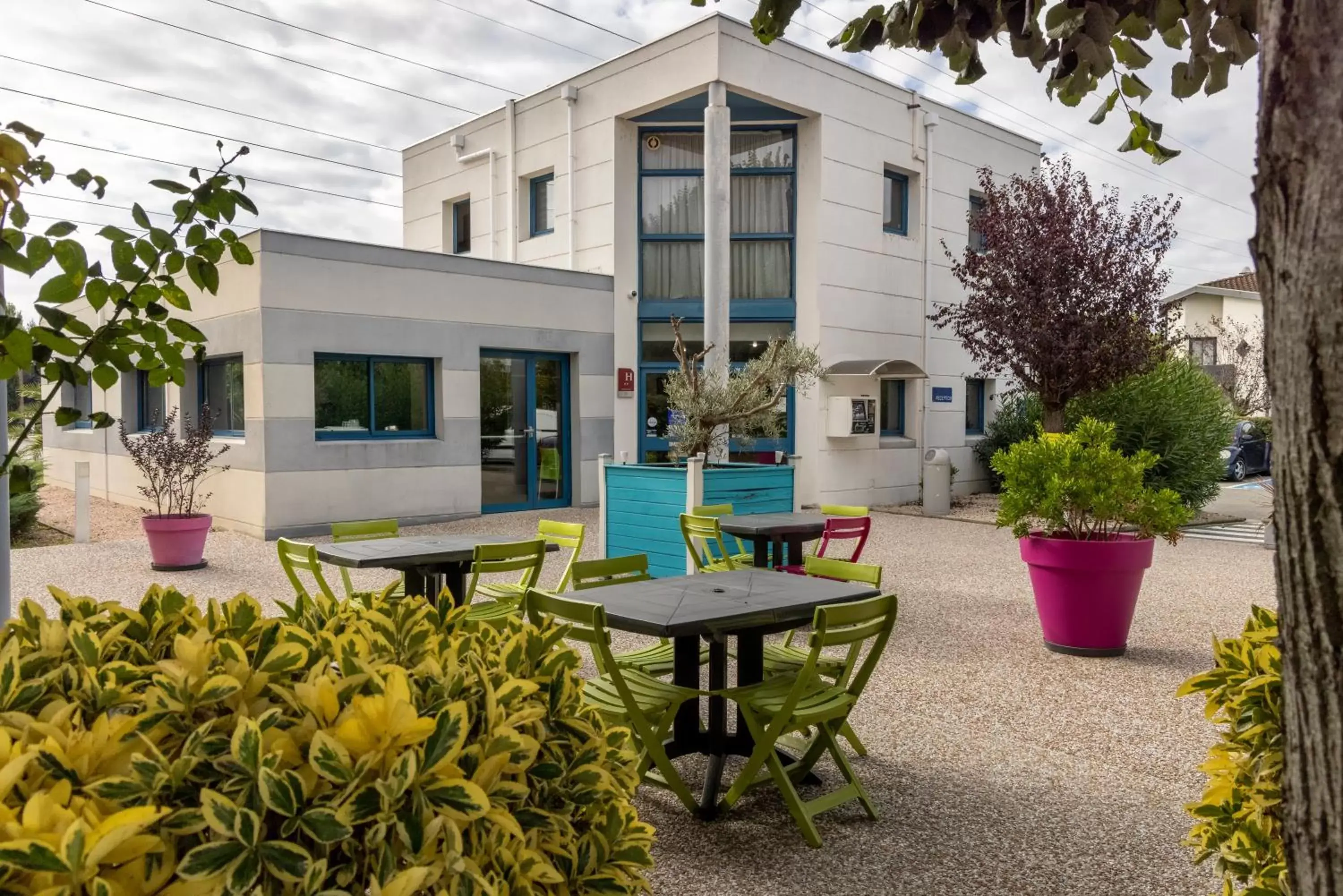 Patio in The Originals Access, Hôtel Innostar