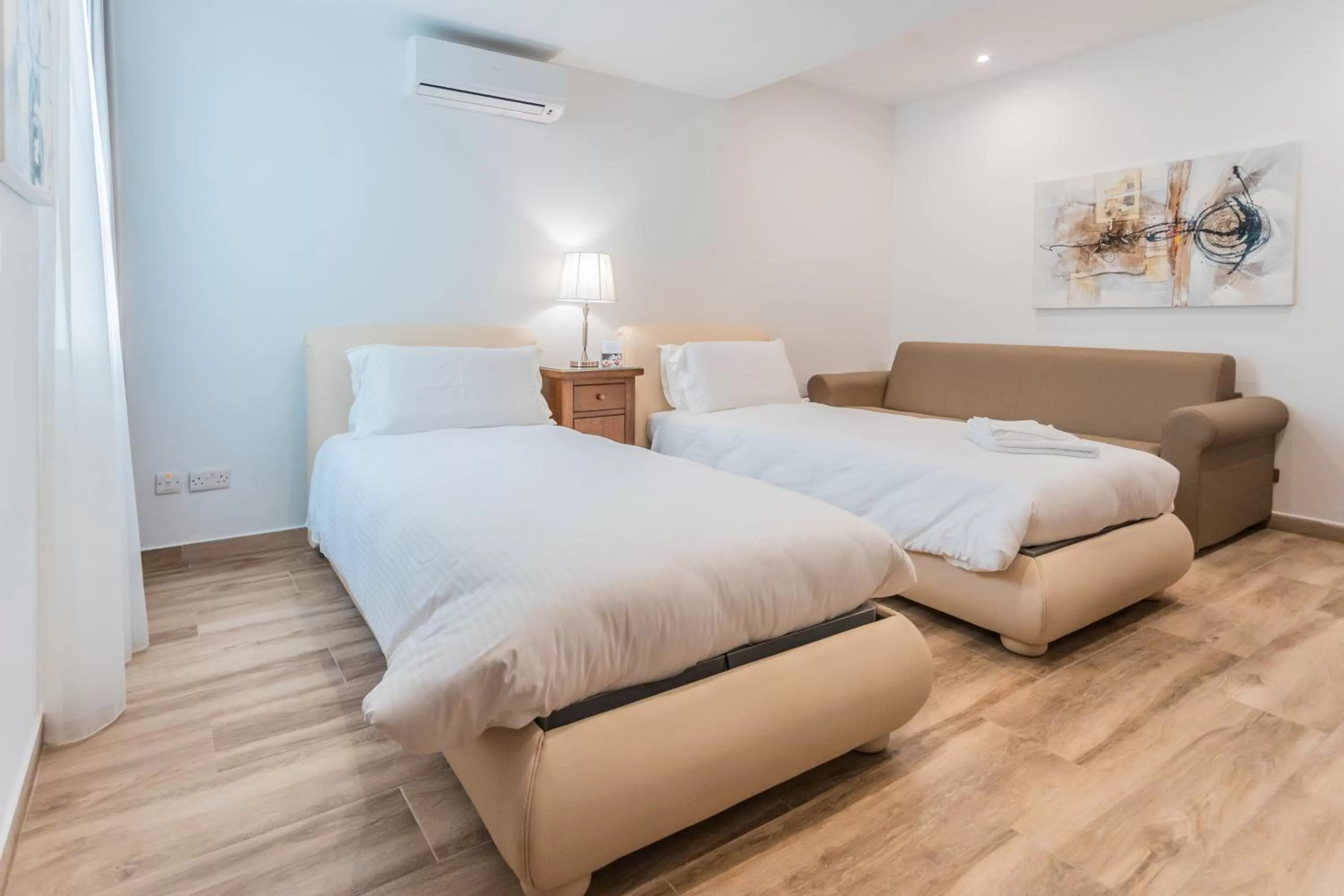 Bedroom, Bed in Palazzo Violetta