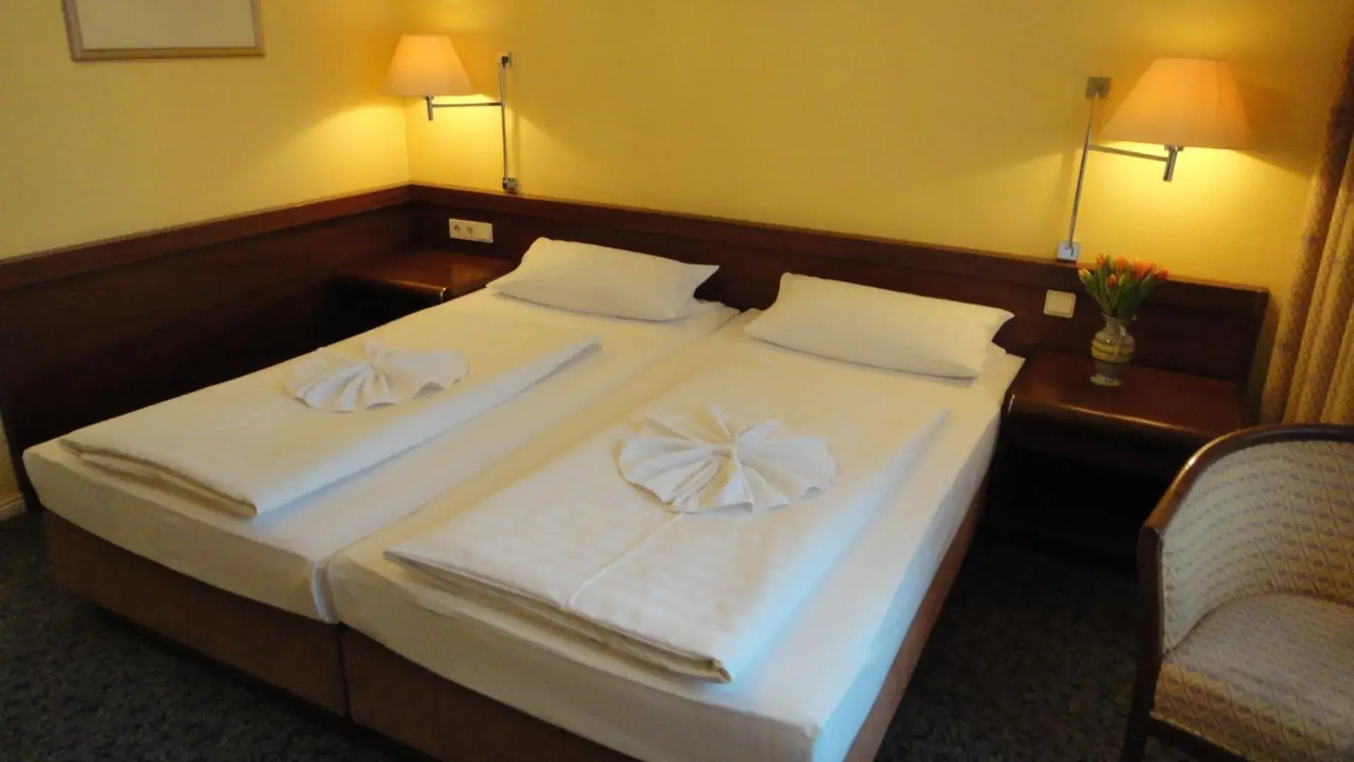 Bed in Hotel Pension Xantener Eck