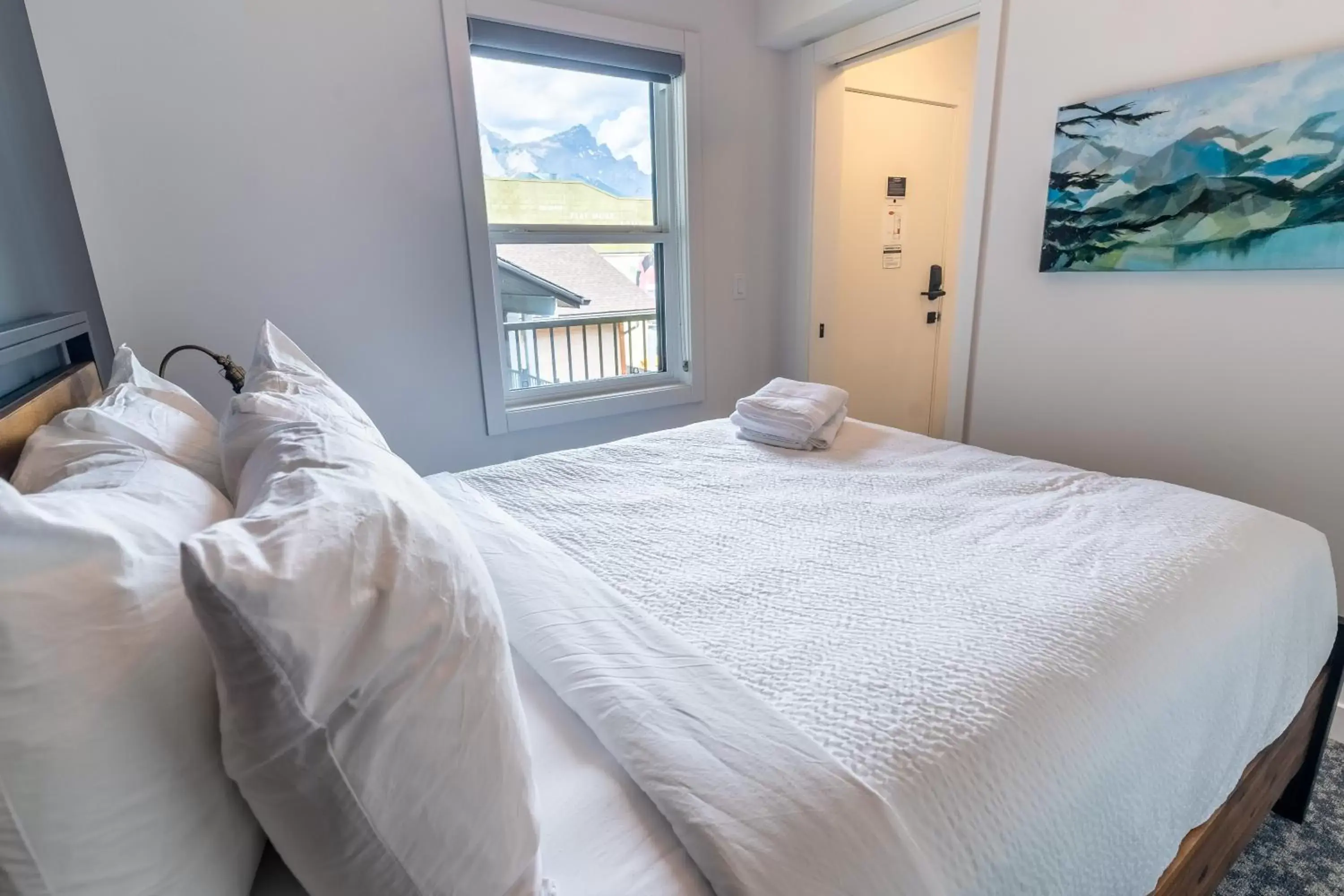 Bedroom, Bed in Basecamp Suites Canmore