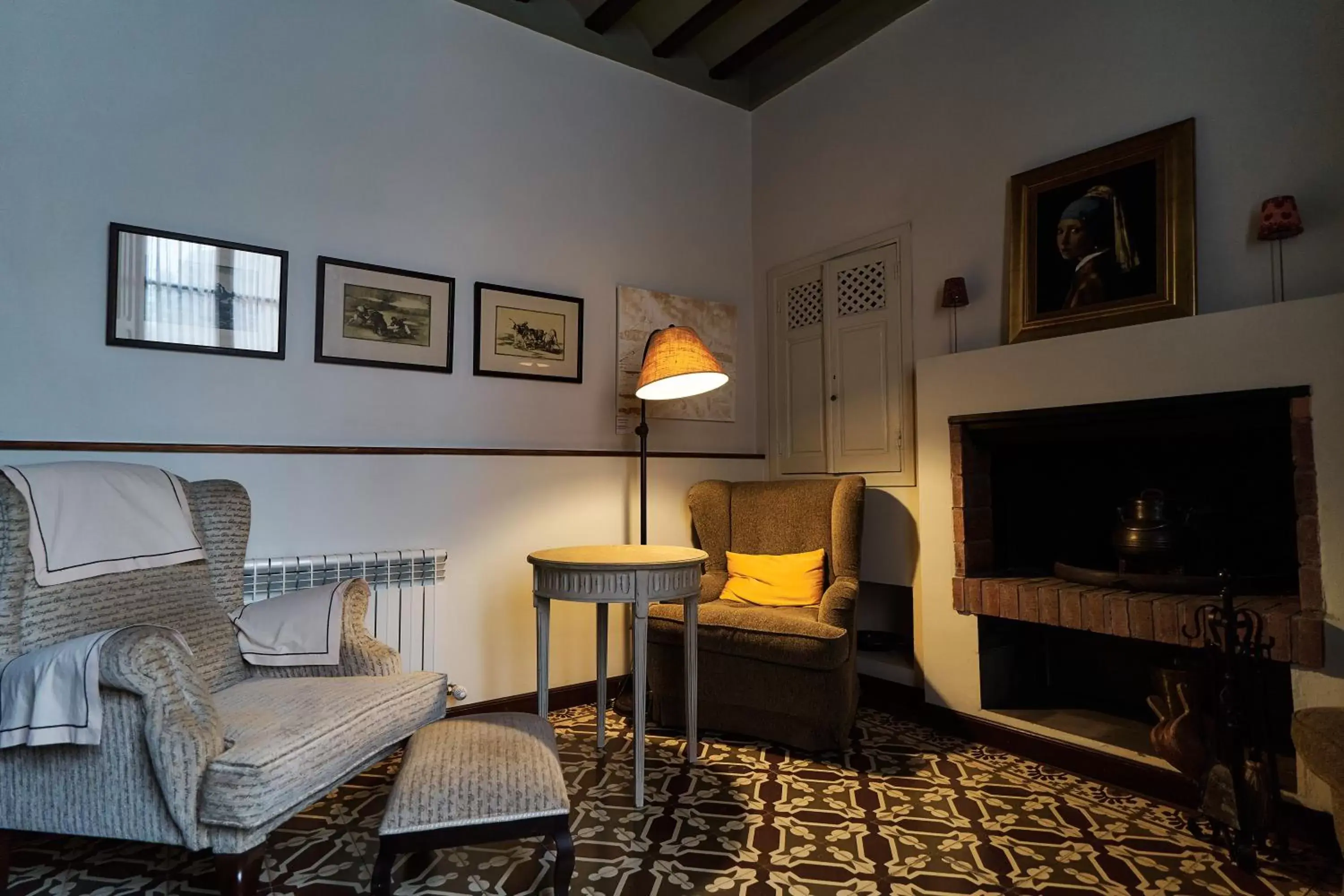 flat iron, Seating Area in Hotel Rural La Vida de Antes