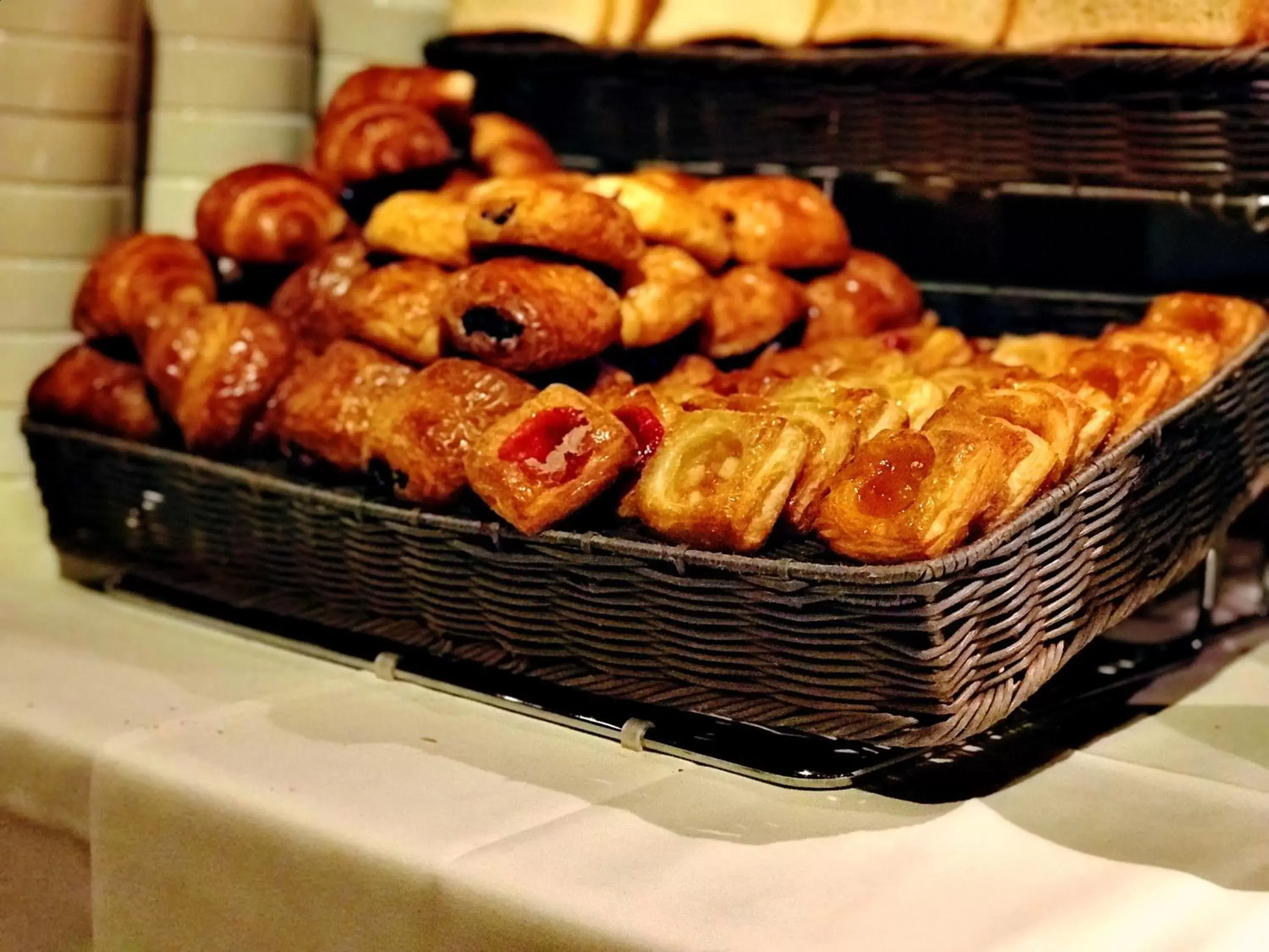 Continental breakfast, Food in Sanctuary Hotel New York