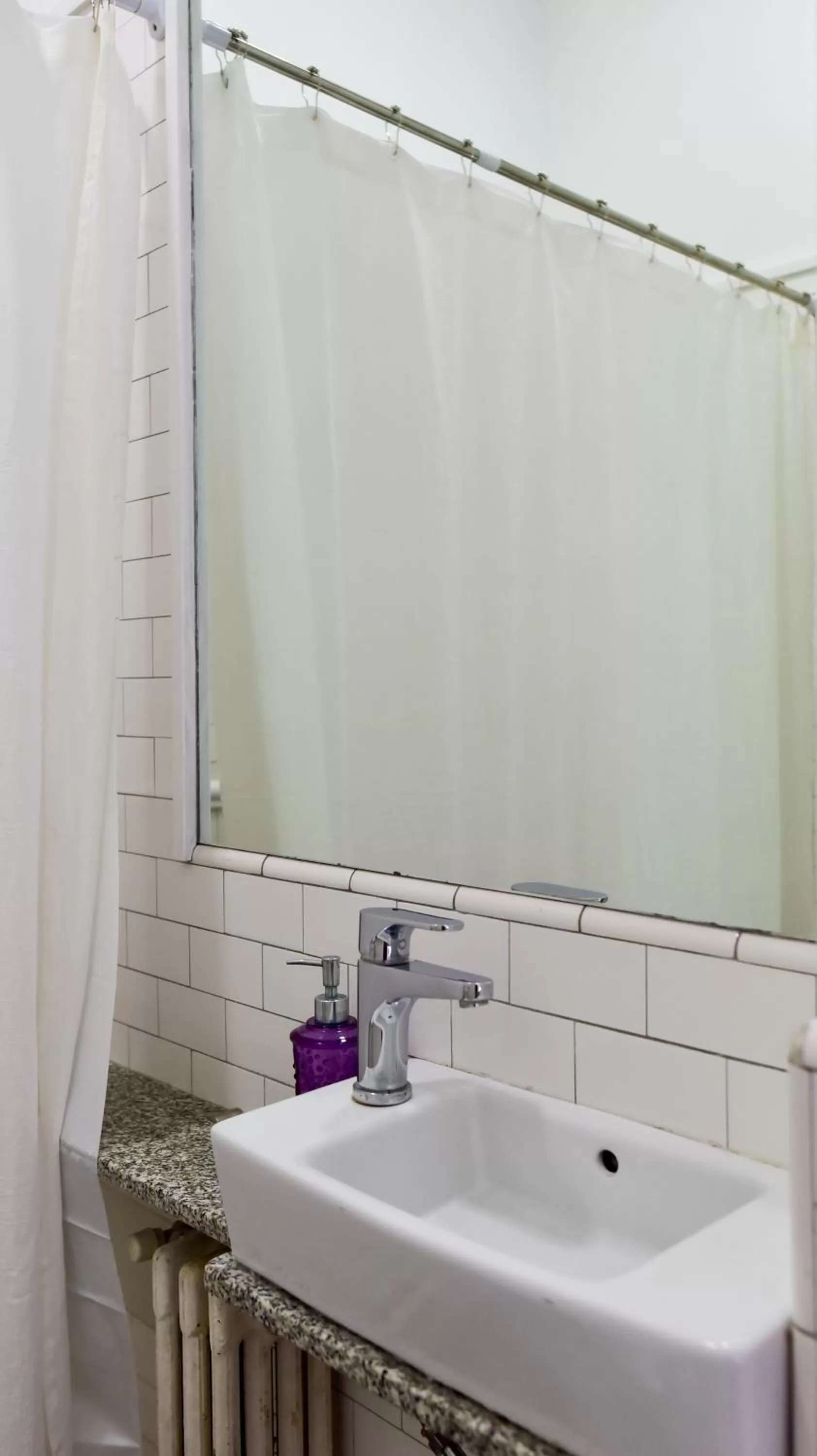 Bathroom in Casa Caravan - Plant Based Concept House