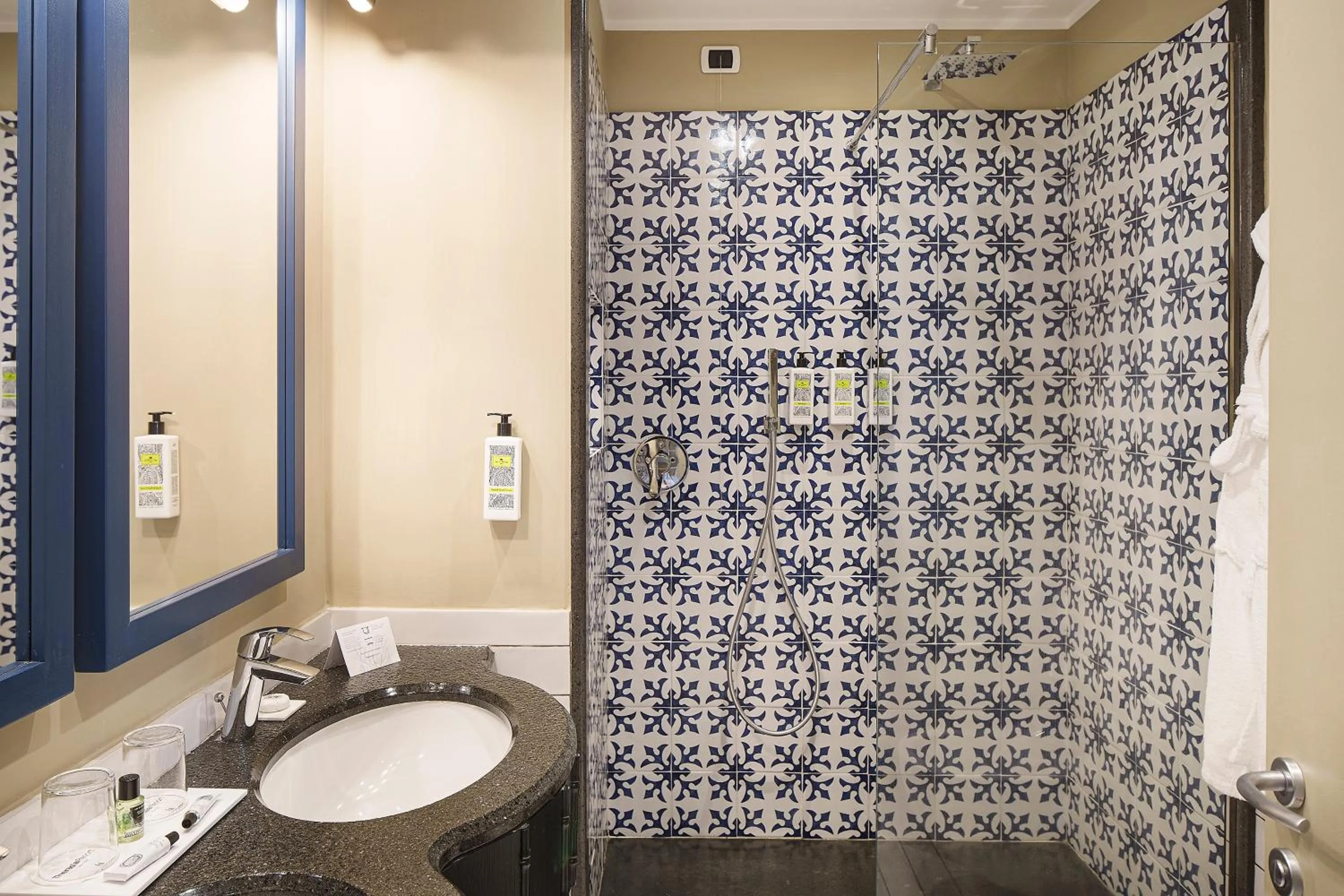 Bathroom in Therasia Resort Sea and SPA - The Leading Hotels of the World