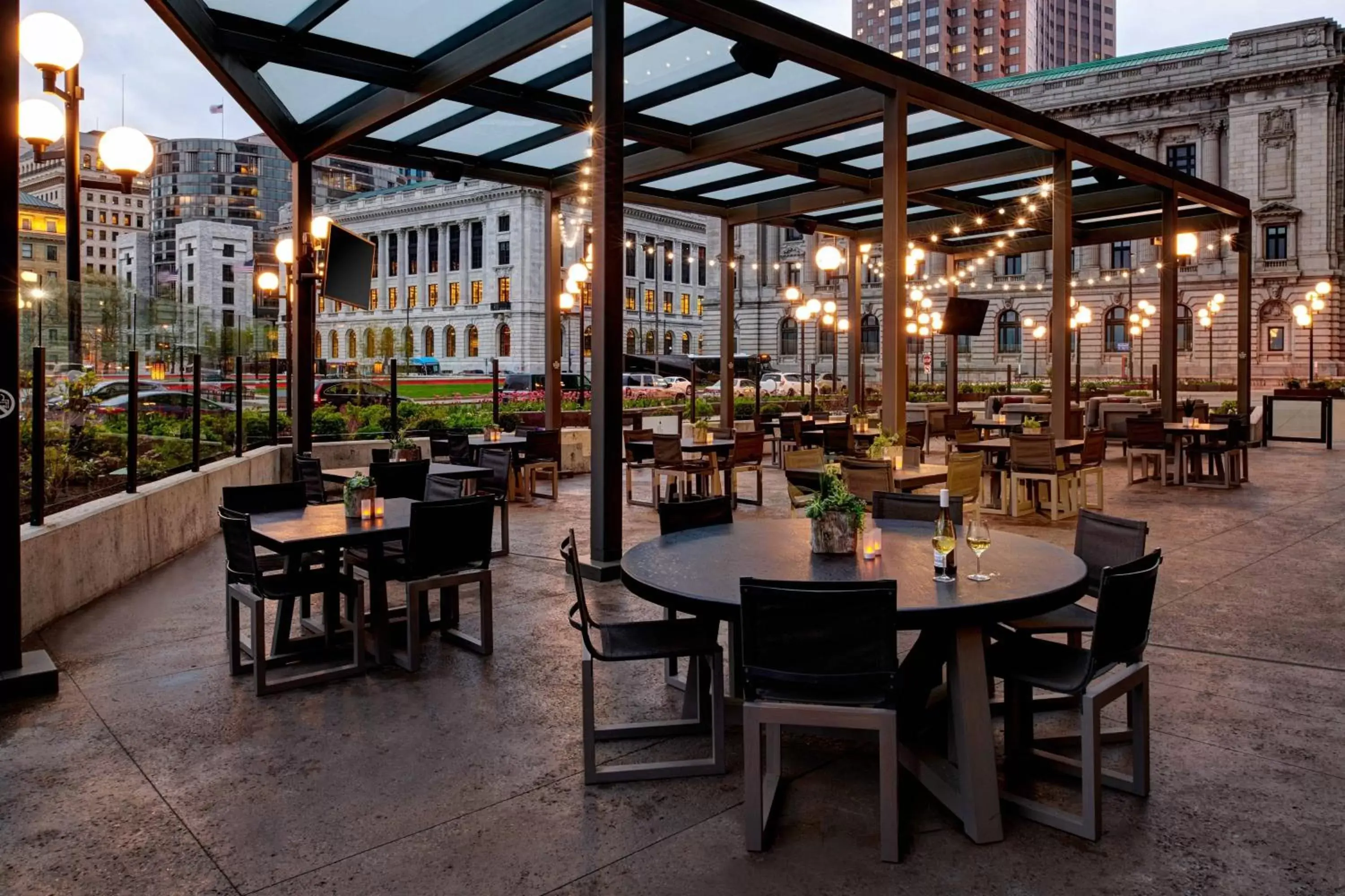 Other, Restaurant/Places to Eat in Cleveland Marriott Downtown at Key Tower