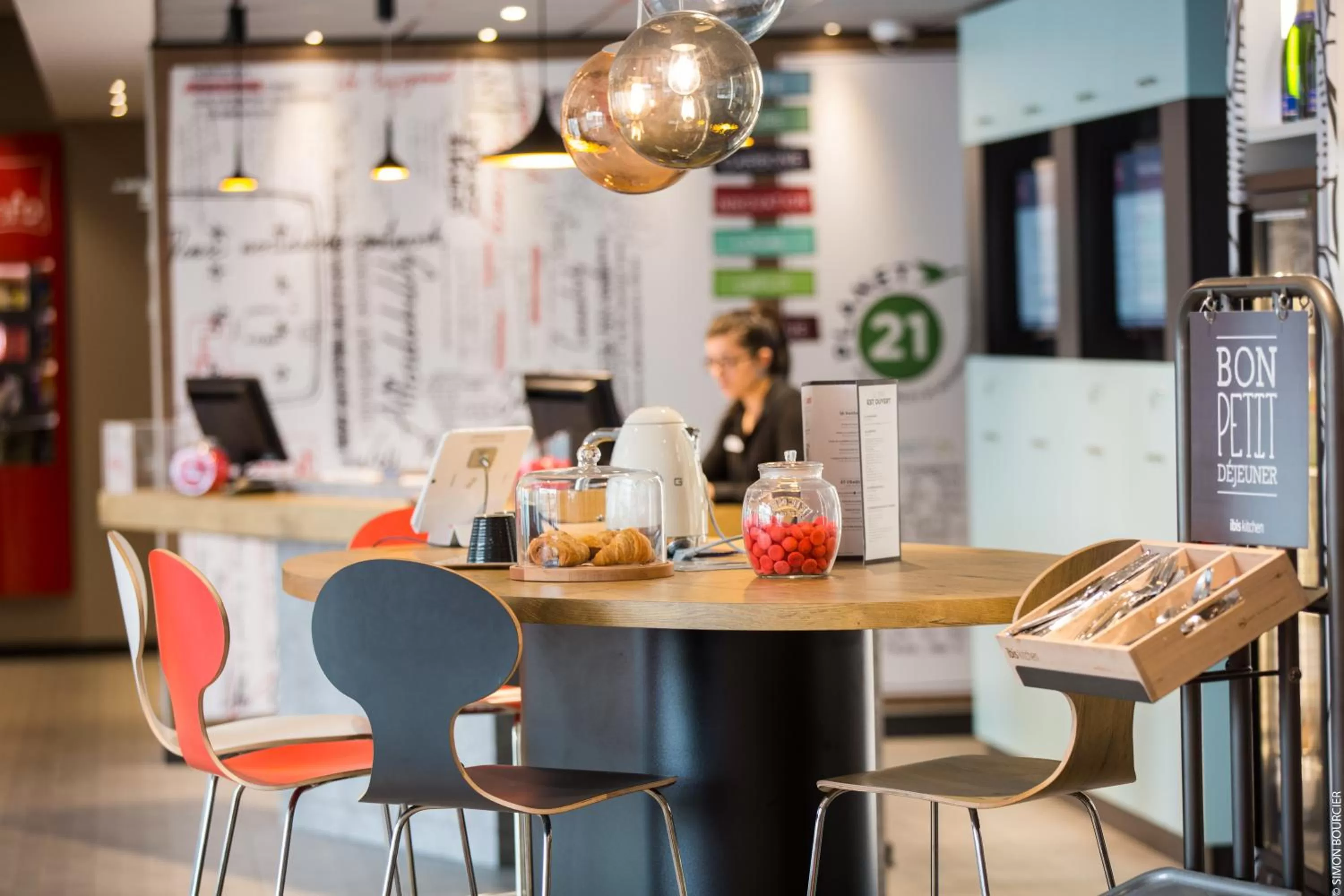 Lounge or bar in Hotel ibis Rennes Centre Gare Sud