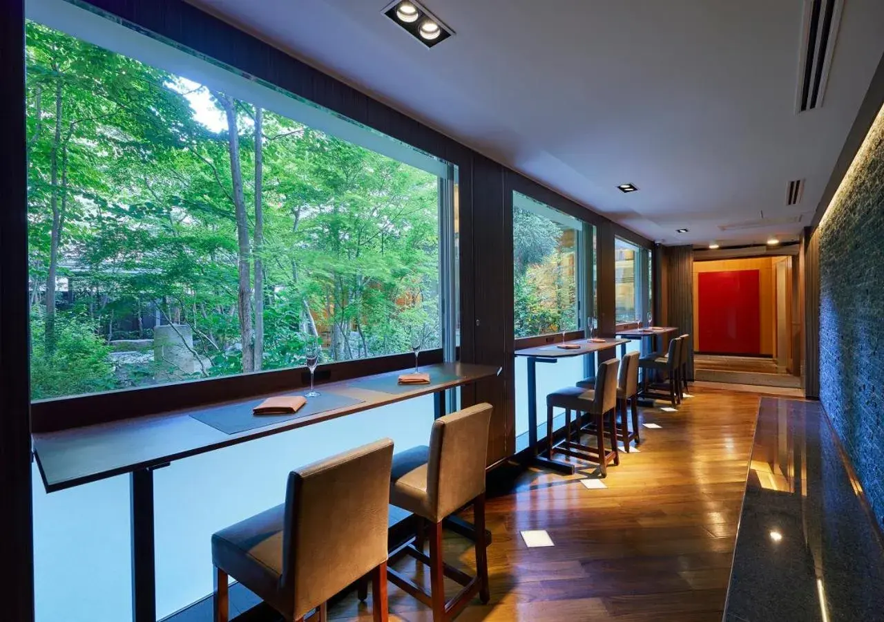Restaurant/places to eat in Hotel Niwa Tokyo