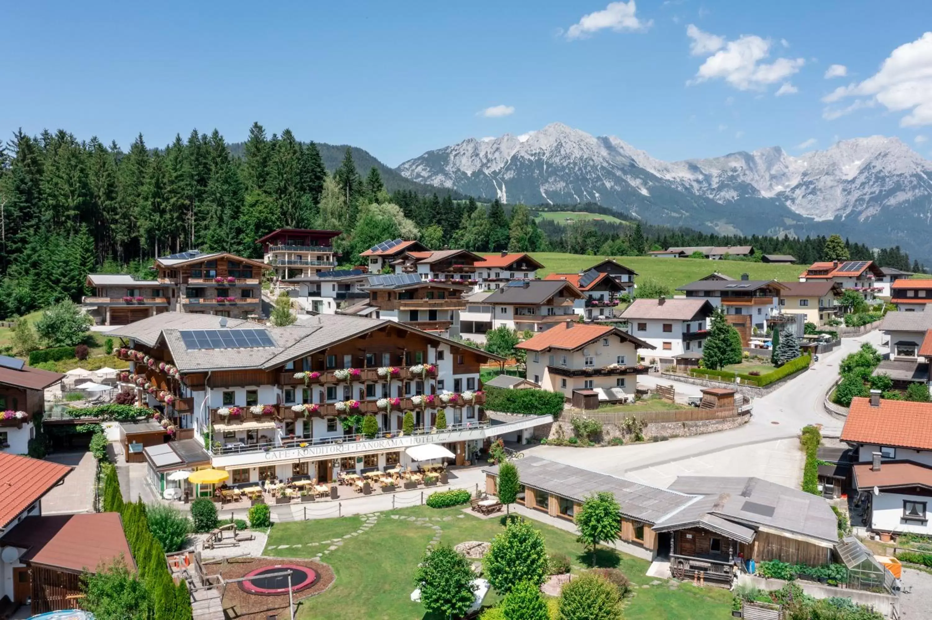 Bird's-eye View in Hotel Alpenpanorama