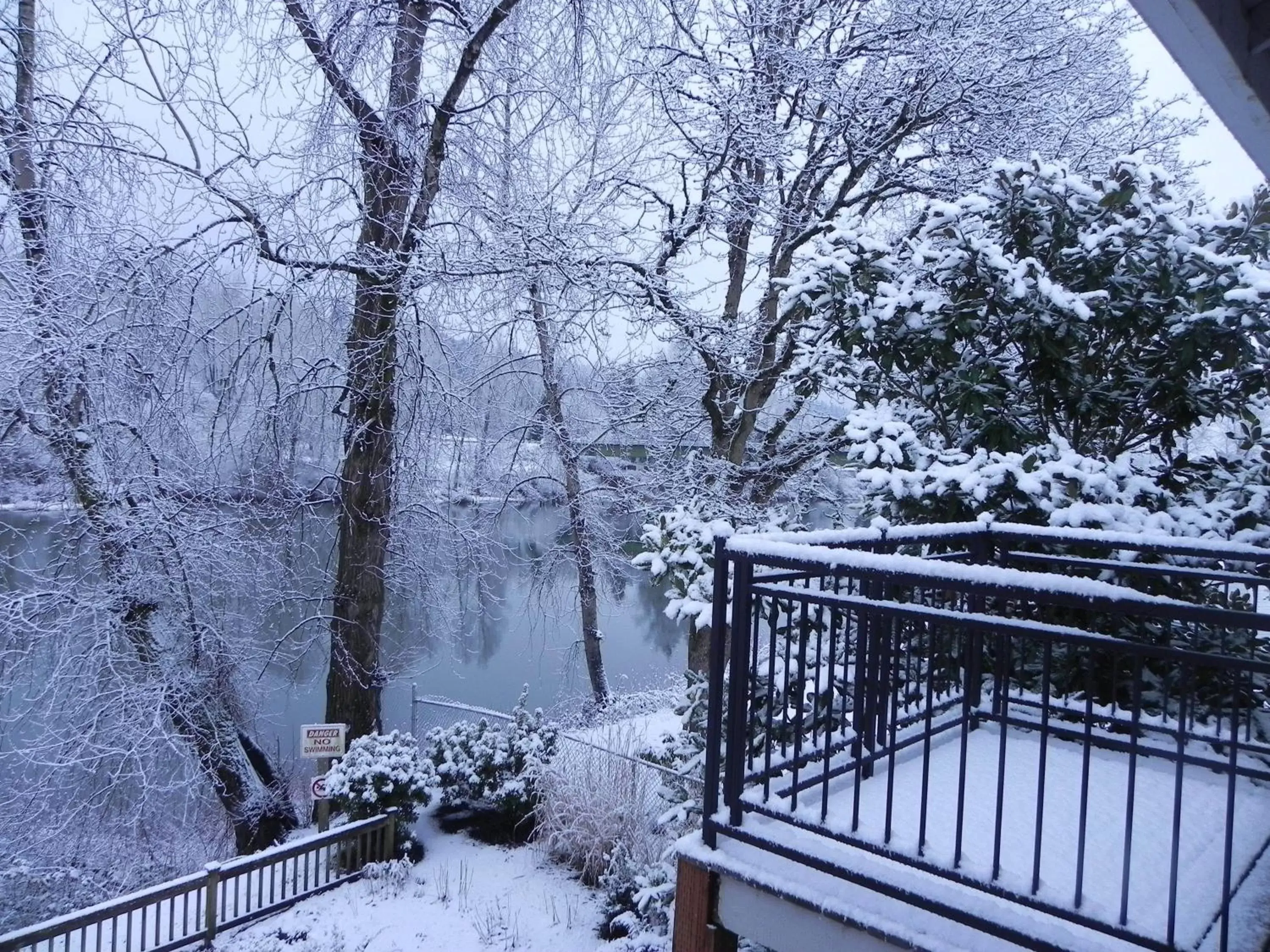 Winter in Lewis River Inn
