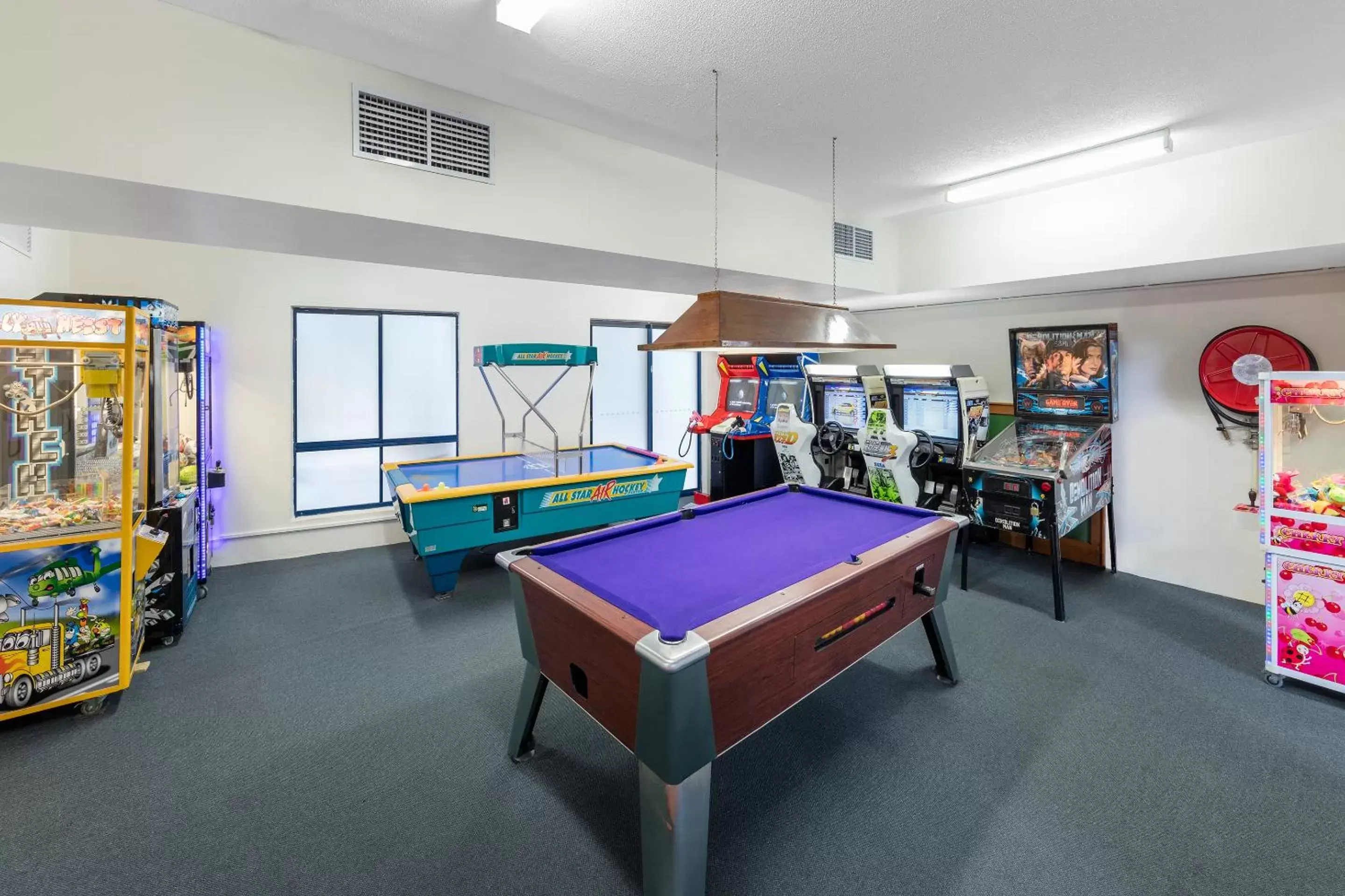 Game Room, Billiards in Ramada Resort by Wyndham Golden Beach