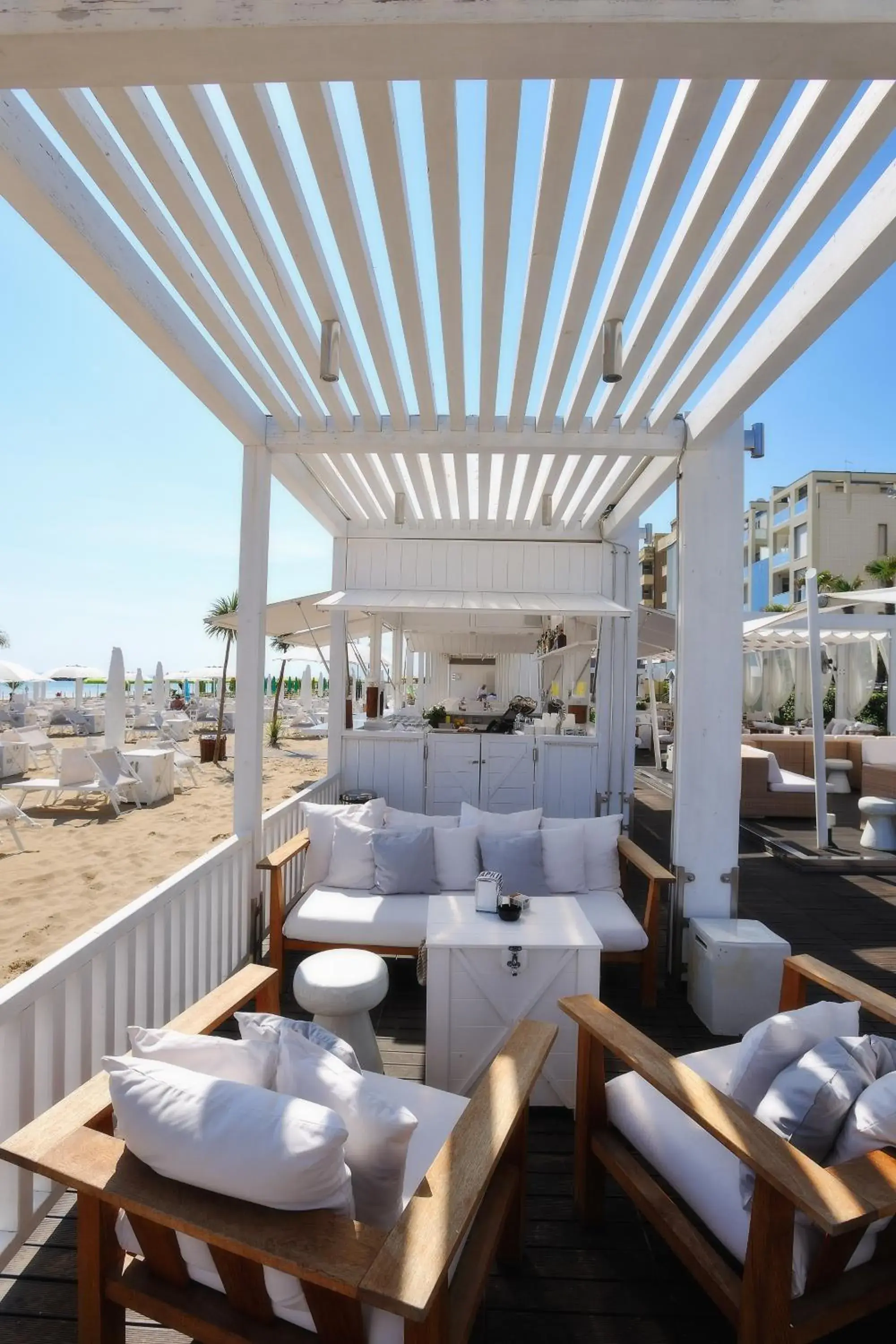 Beach, Restaurant/Places to Eat in Hotel Excelsior