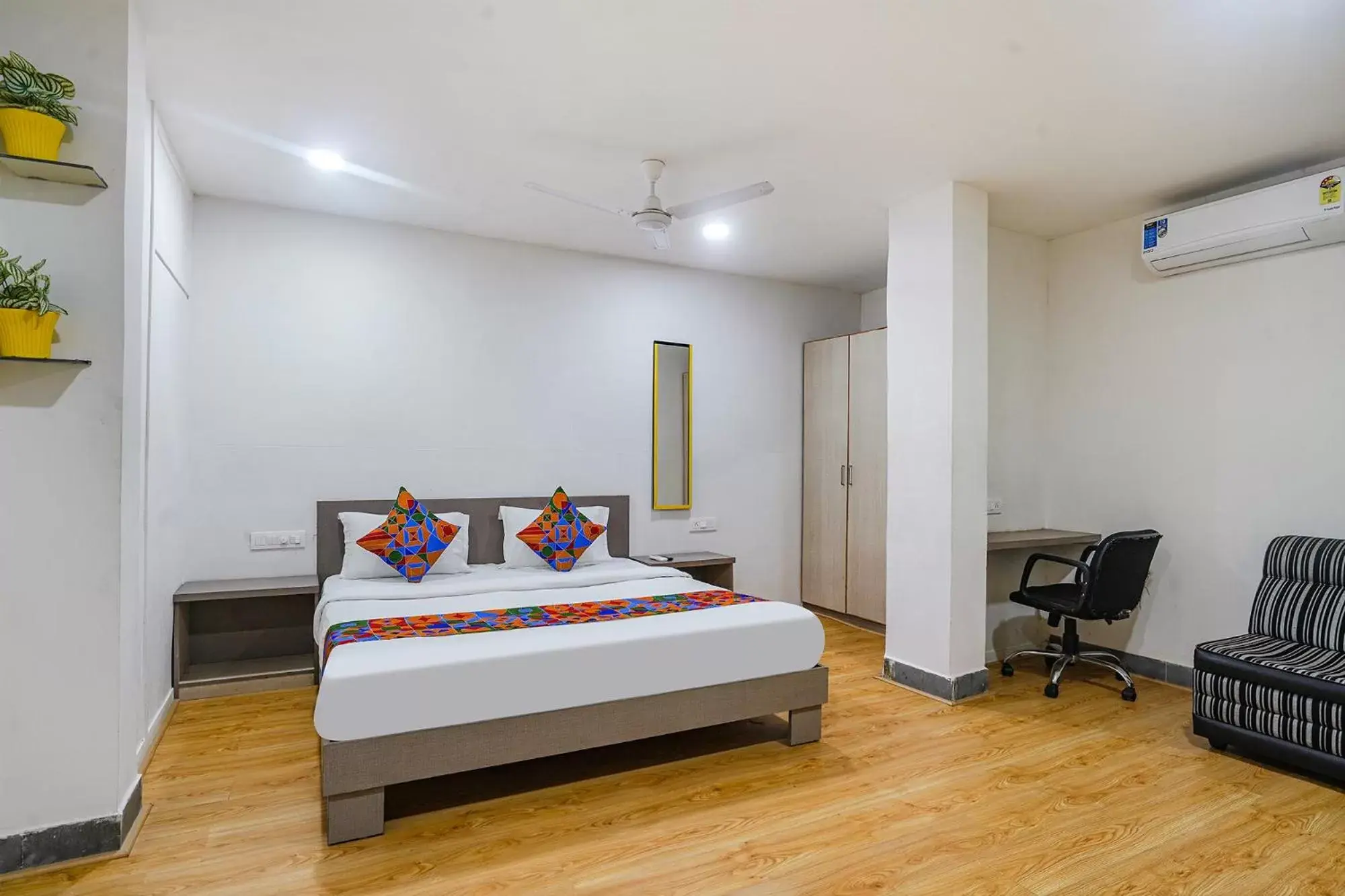 Bed in Collection O Hotel Holiday Banjara