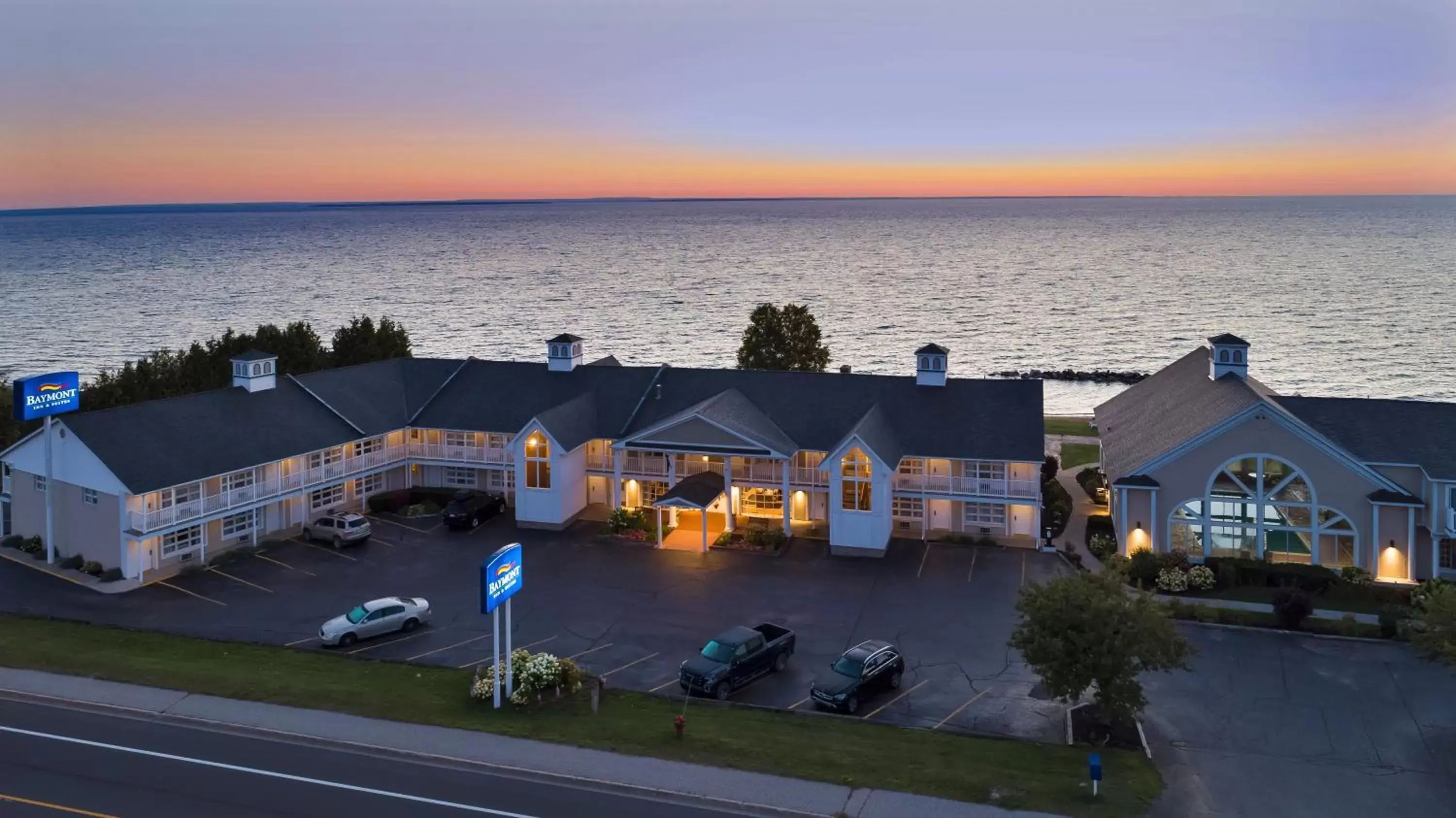 Beach, Sunrise/Sunset in Baymont by Wyndham St. Ignace Lakefront