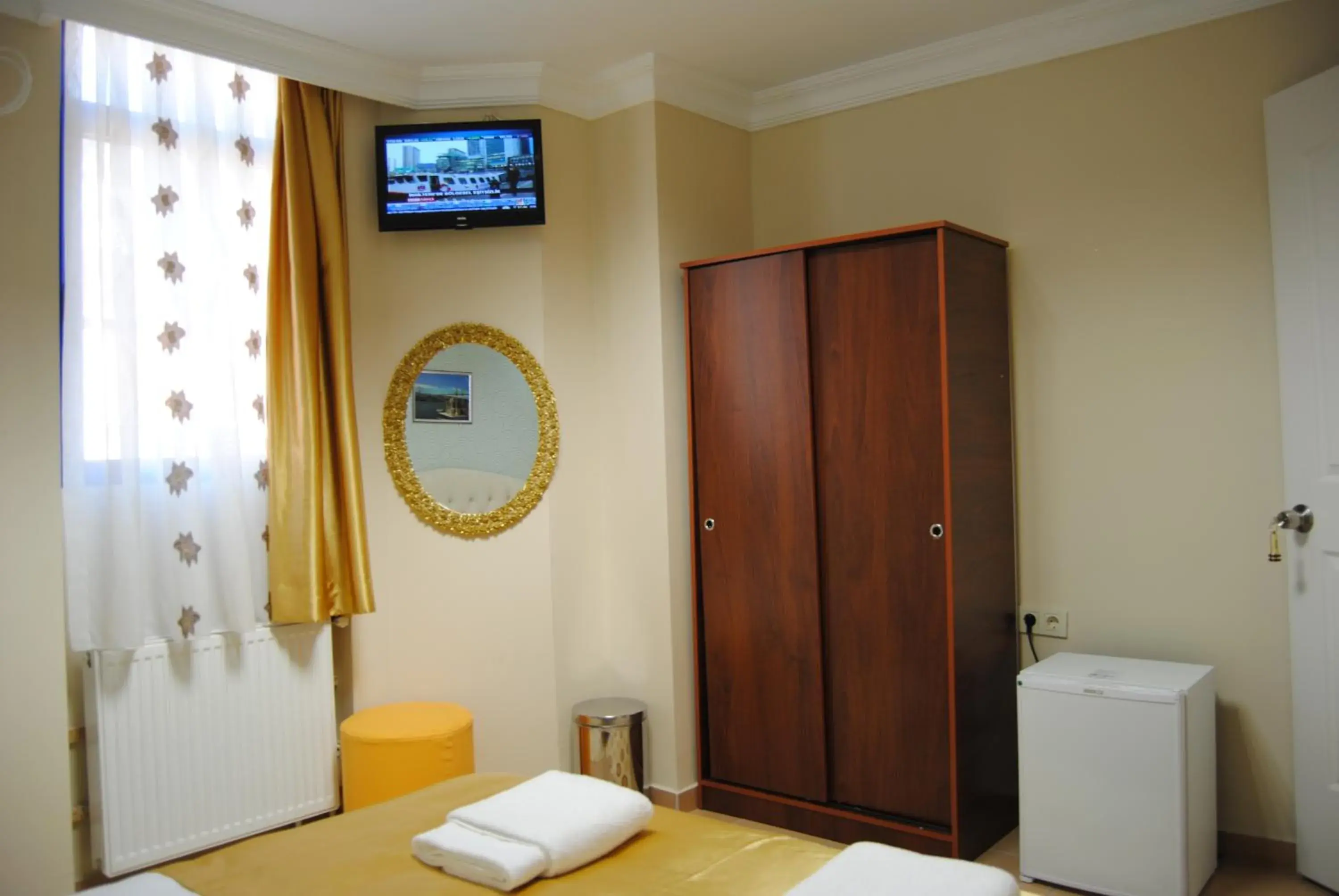 Bed, Bathroom in Lotus Hotel Istanbul