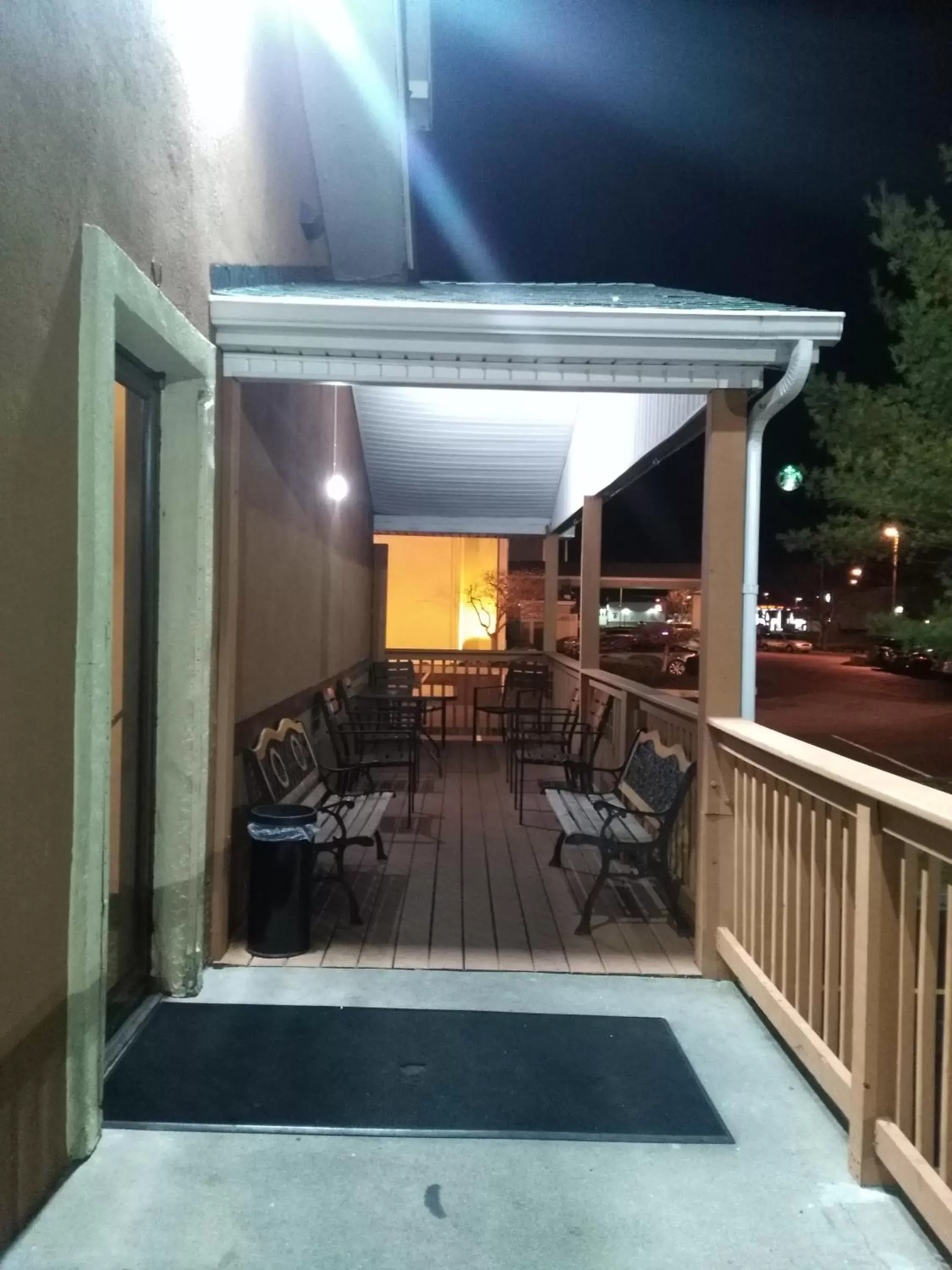 Patio in Super 8 by Wyndham Columbus