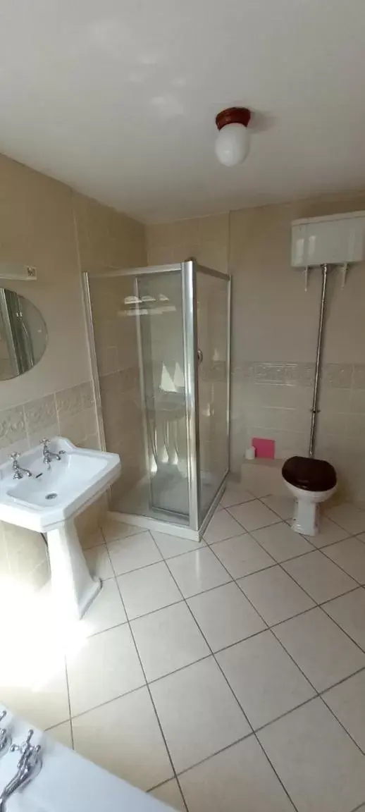 Bathroom in Ardsallagh Lodge