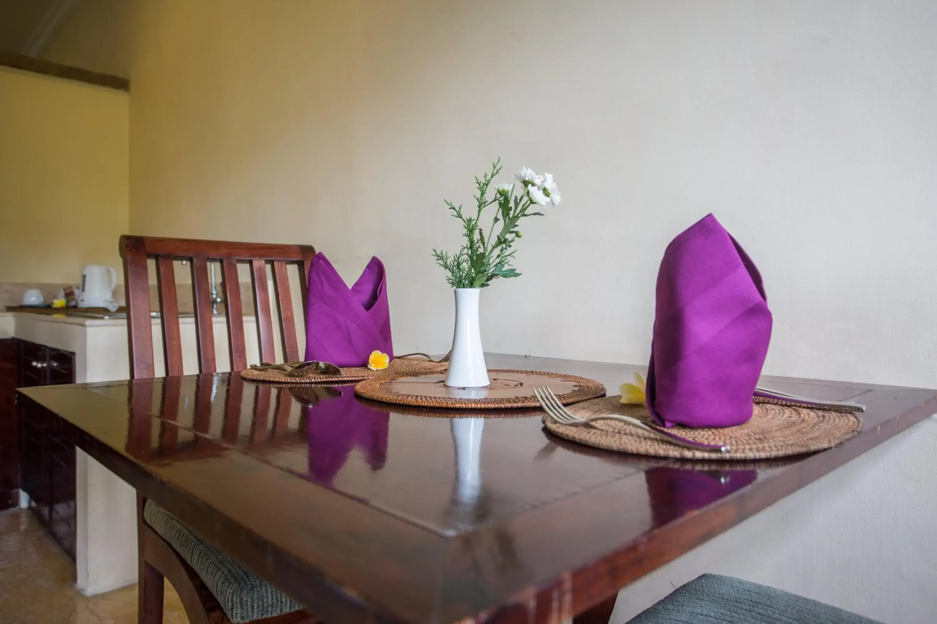 Dining area, Seating Area in Anini Raka Resort & Spa