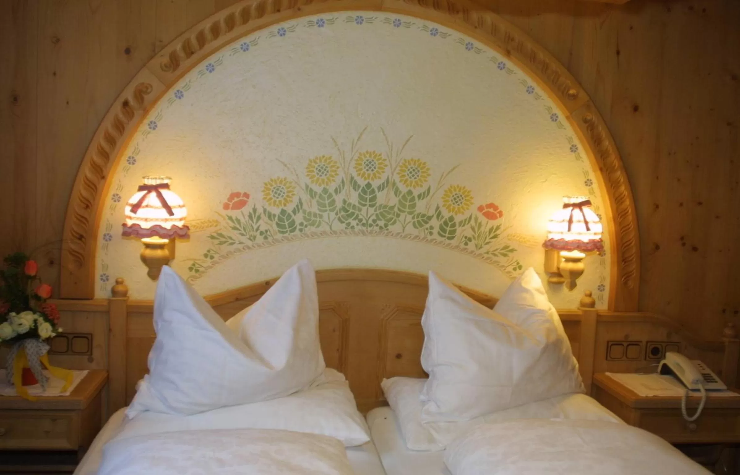 Bed in Hotel Neuwirt