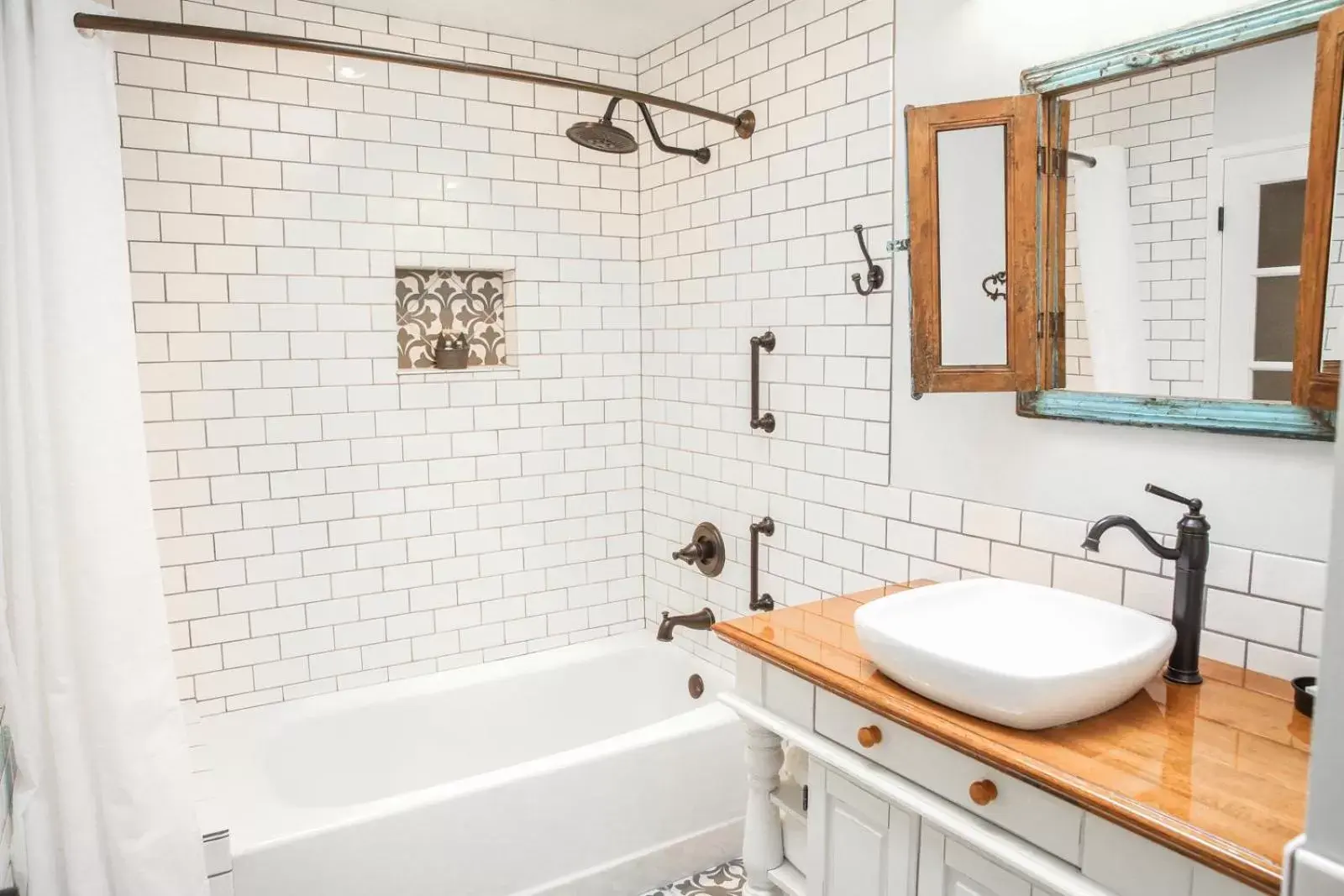 Bathroom in The Rigdon House