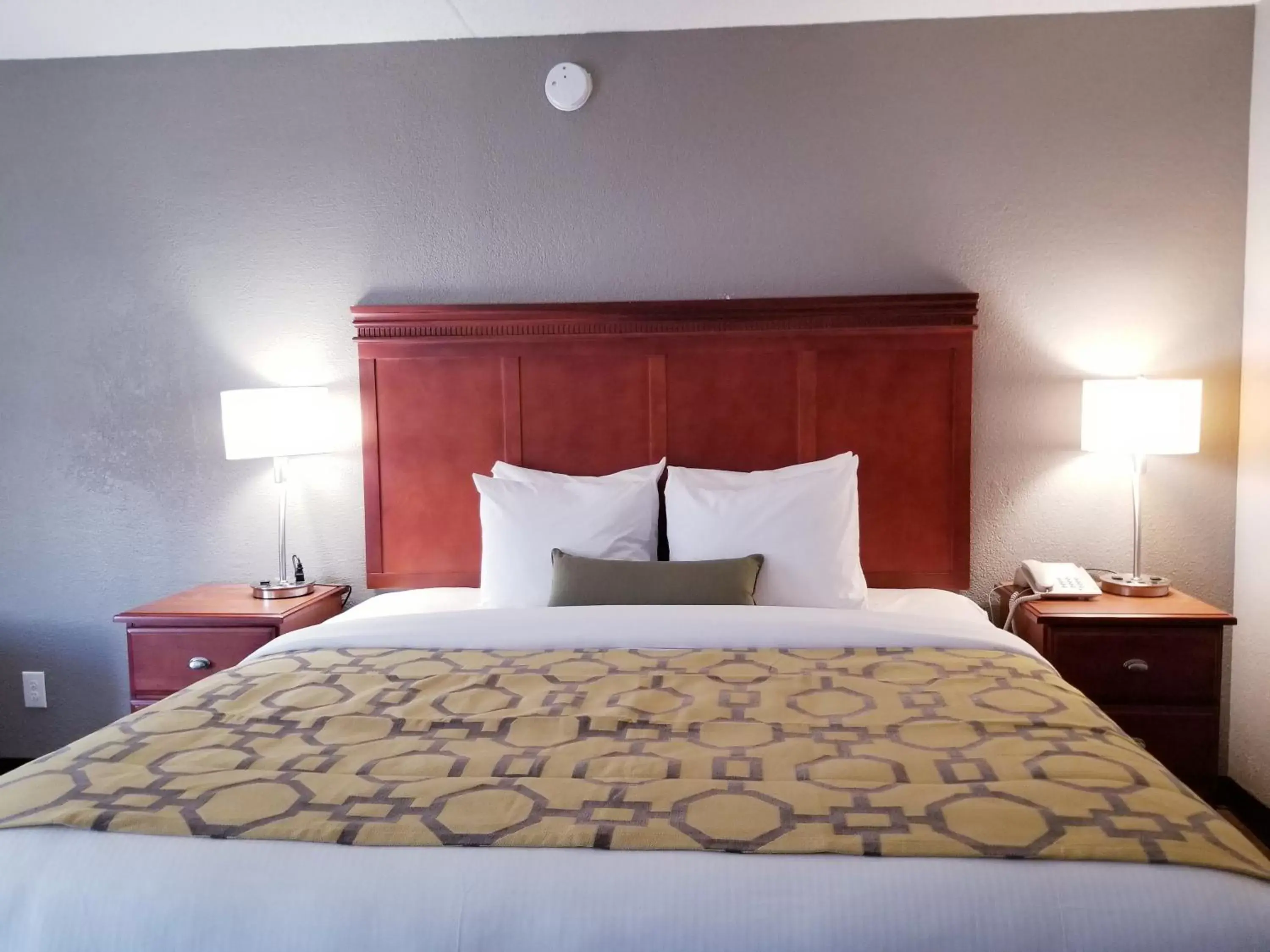 Photo of the whole room in Baymont by Wyndham Greenville OH Photo of the whole room in Baymont by Wyndham Greenville OH