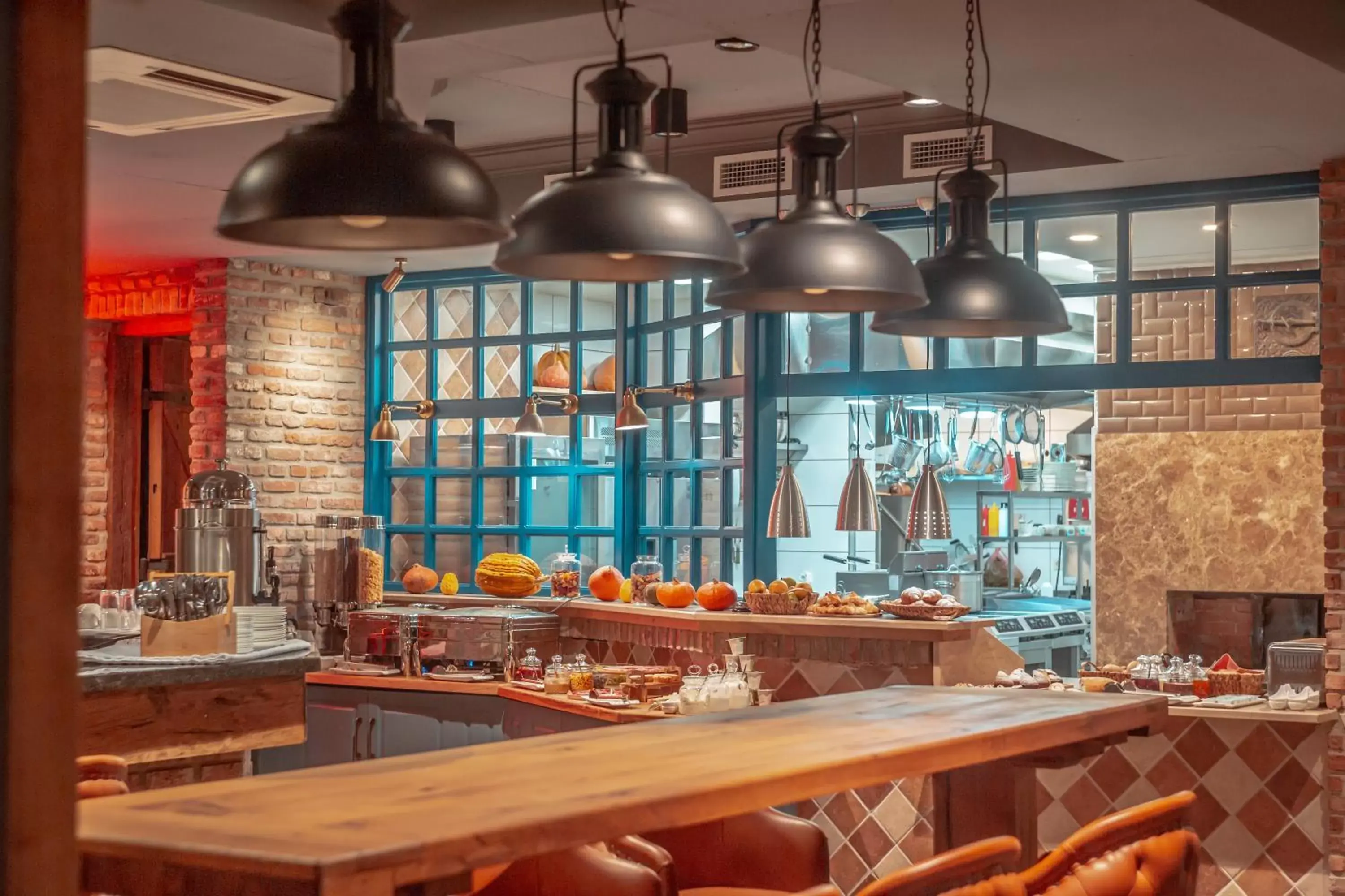 Restaurant/places to eat in Grand Opera Hotel Restaurant/places to eat in Grand Opera Hotel