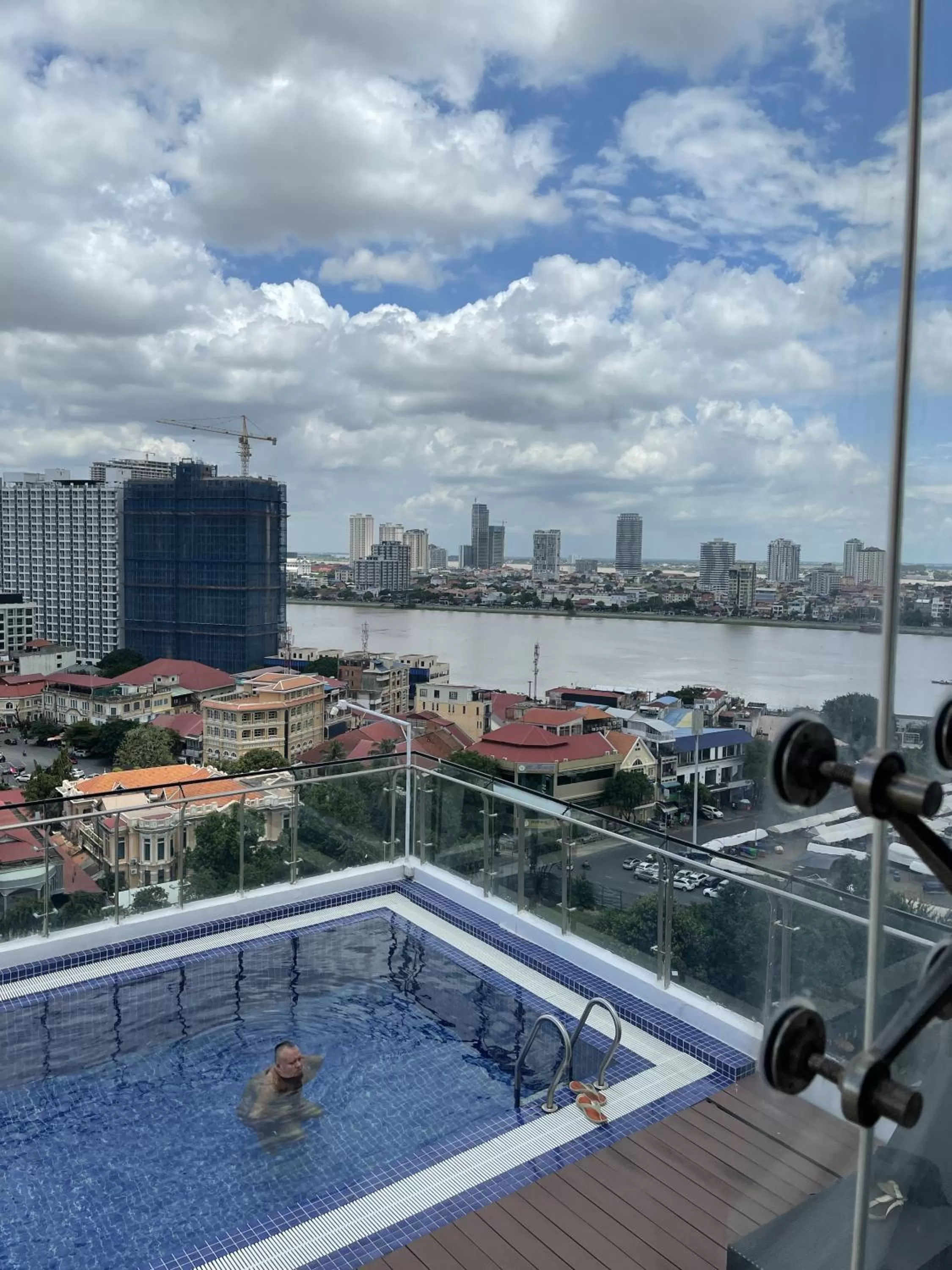 Day in Residence 110 (Hotel and Apartments)