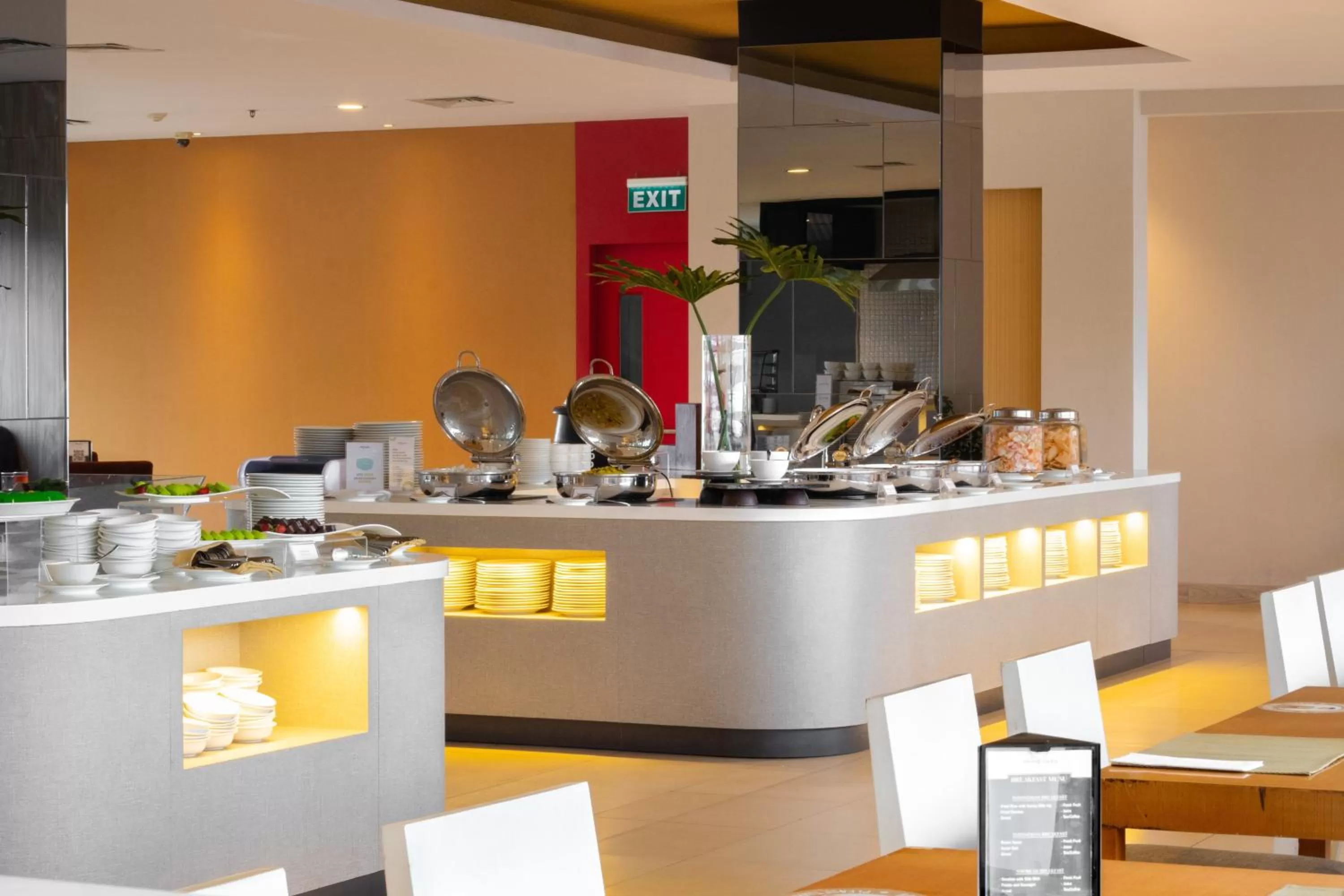 Restaurant/places to eat in PRIME PARK Hotel Bandung