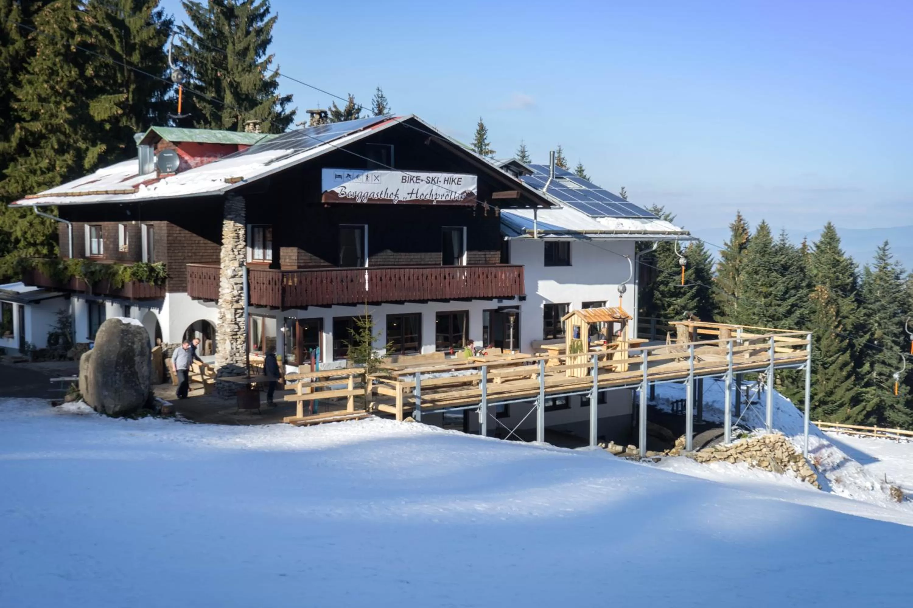 Facade/entrance in Berggasthof Hochpröller