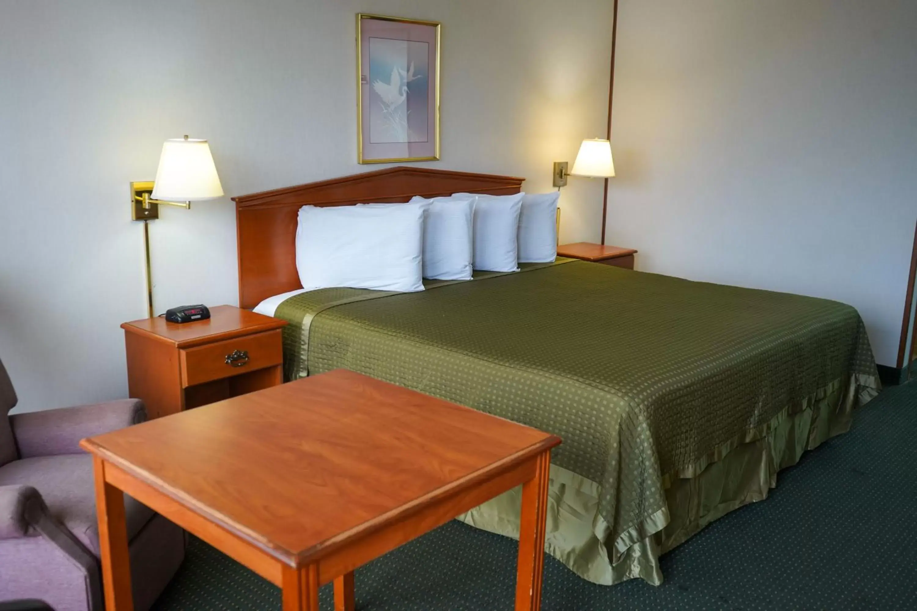 Bed in Sunset Inn Clarksville Bed in Sunset Inn Clarksville