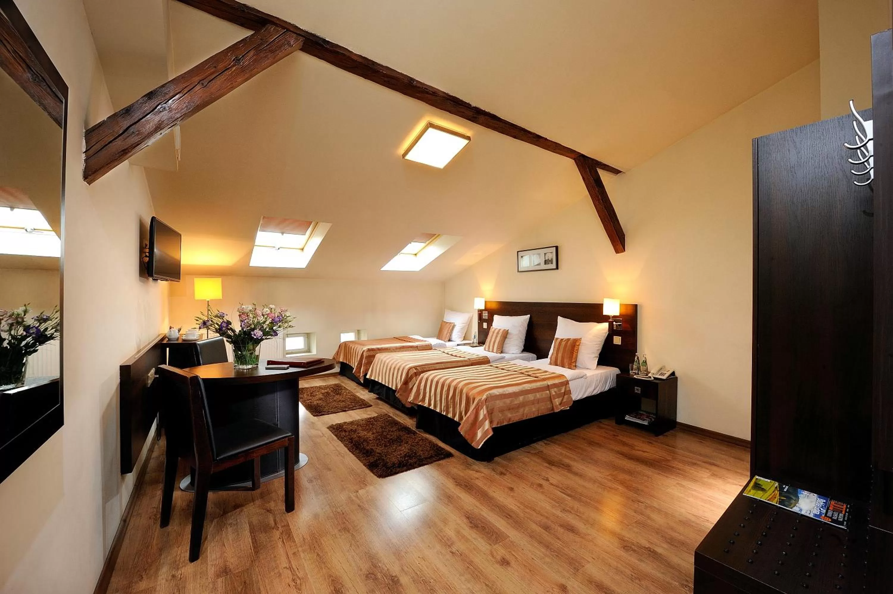 Photo of the whole room, Bed in Spatz Aparthotel