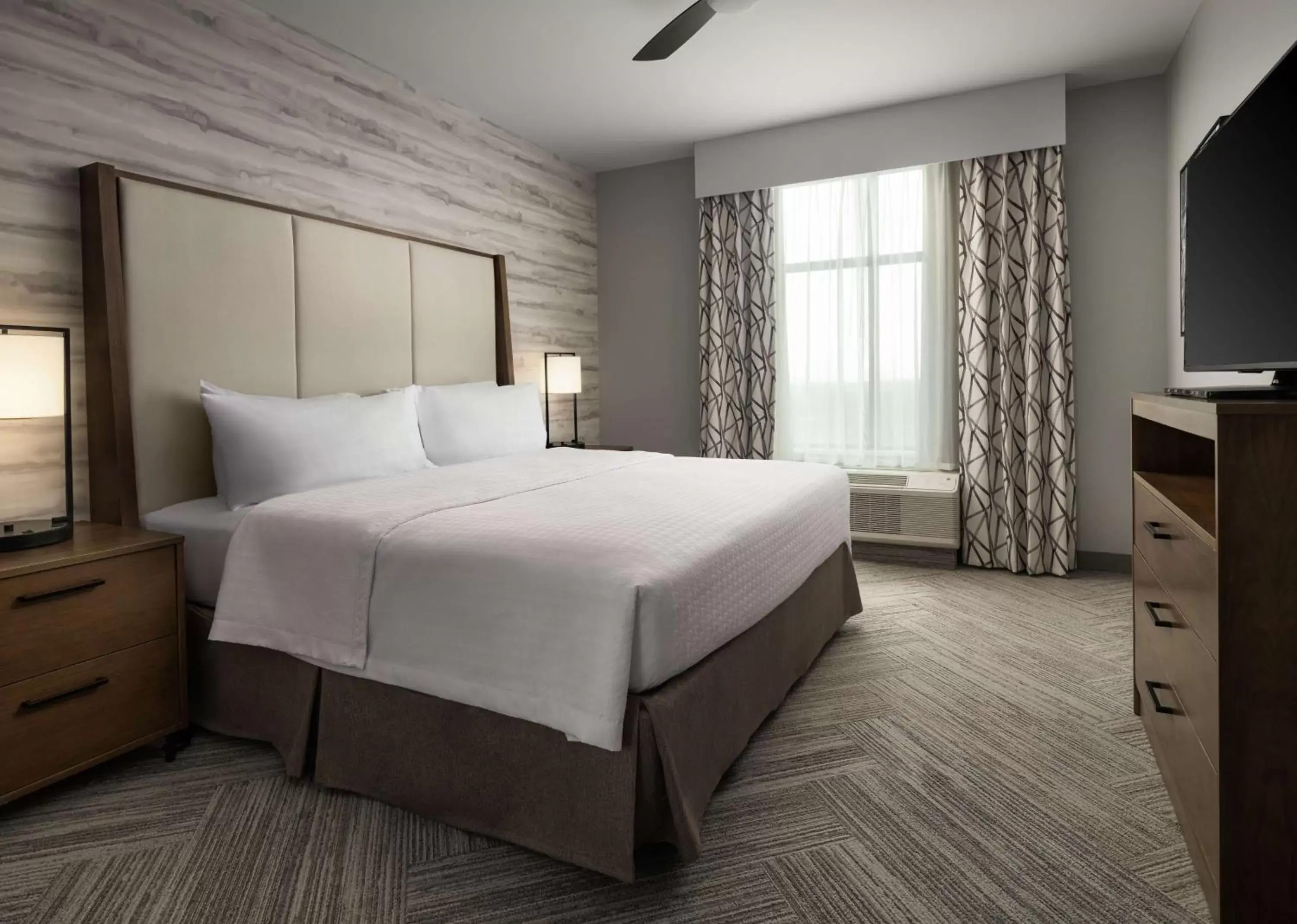 Bed in Homewood Suites By Hilton Jackson Fondren Medical District